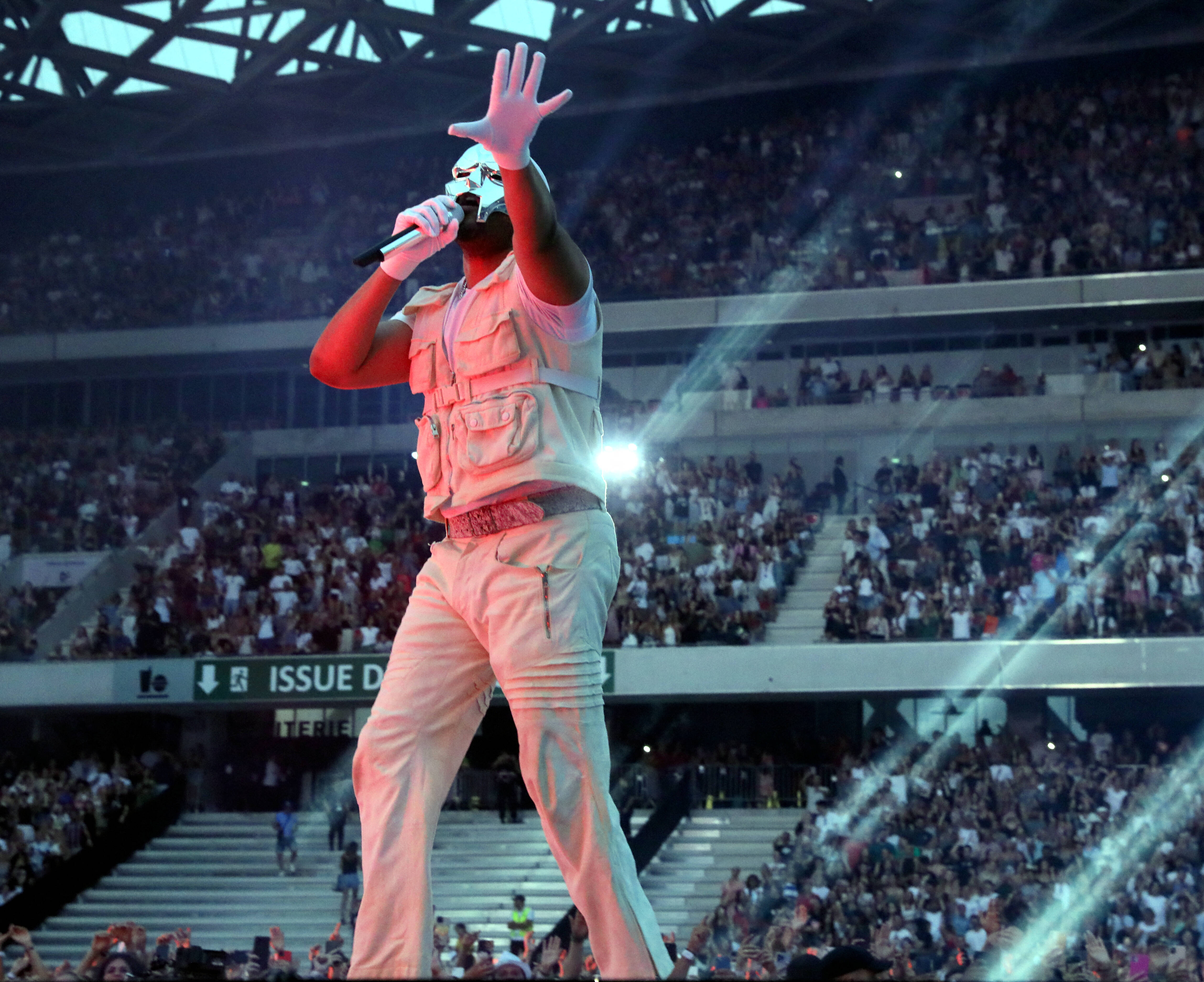 Les places pour les concerts de The Weeknd à Nice en 2026 se sont arrachés en une heure