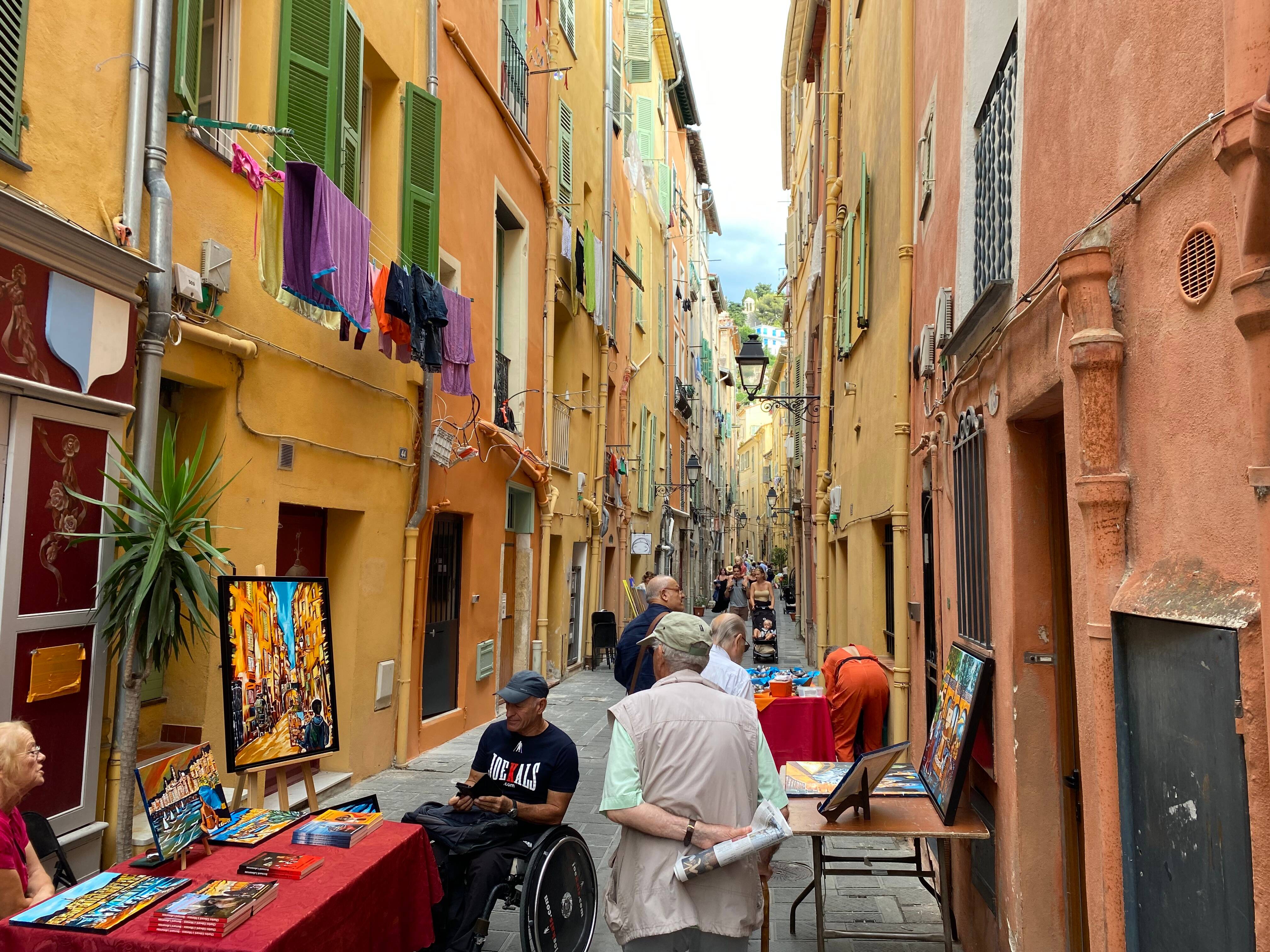 Les artistes et artisans font revivre la vieille ville de Menton