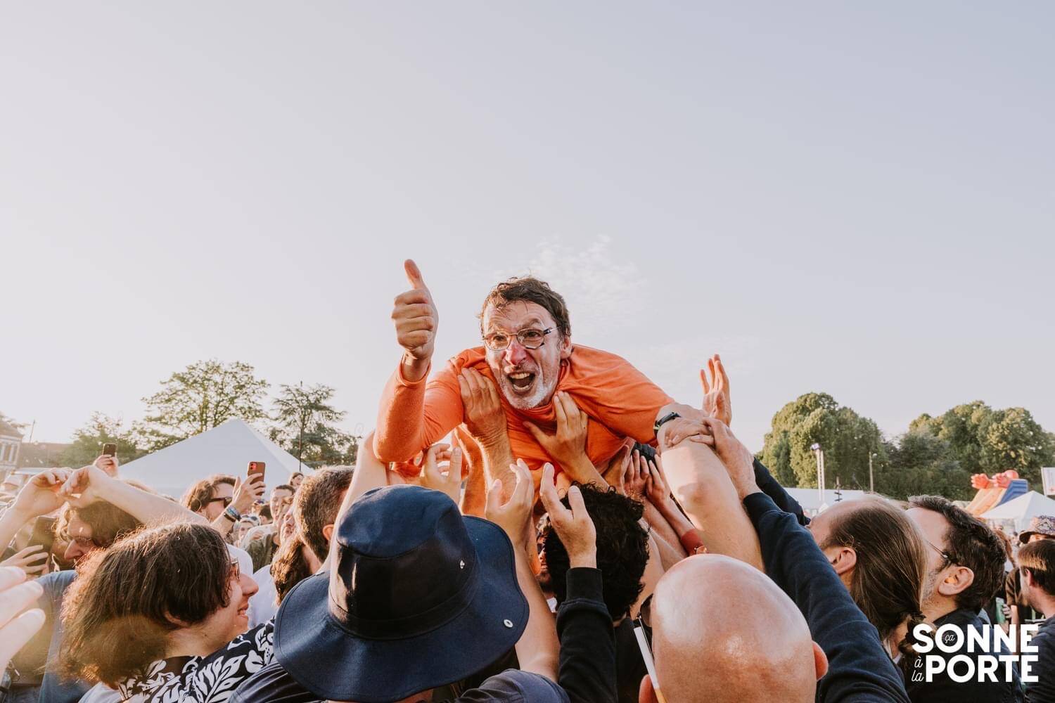 "En ce moment, j'échoue dans le métal": l'inclassable Didier Super en concert gratuit au festival Clown Power à Nice