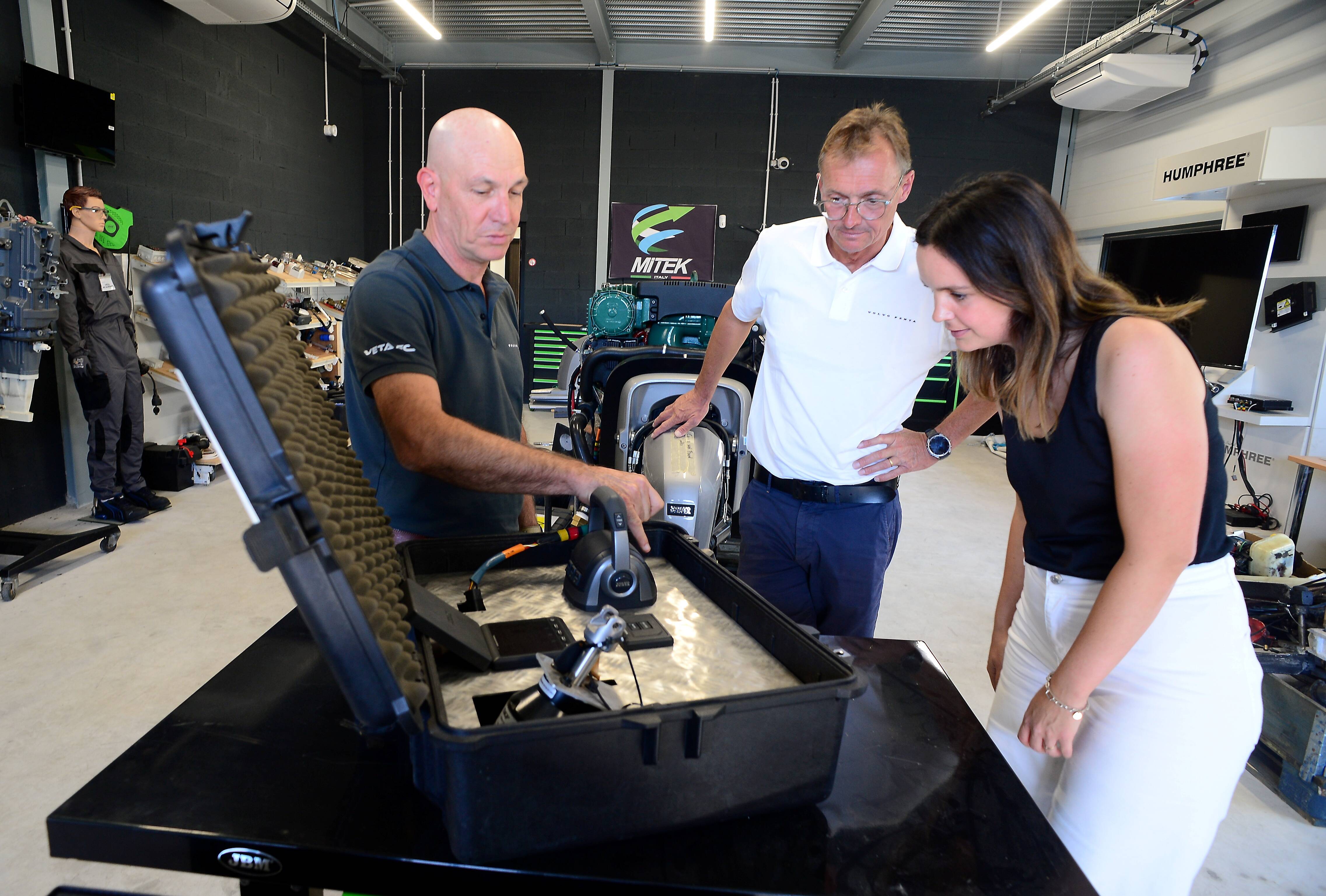 "Assurer la pérennité de notre secteur": une académie des métiers de la mer ouvre ses portes à Puget-sur-Argens