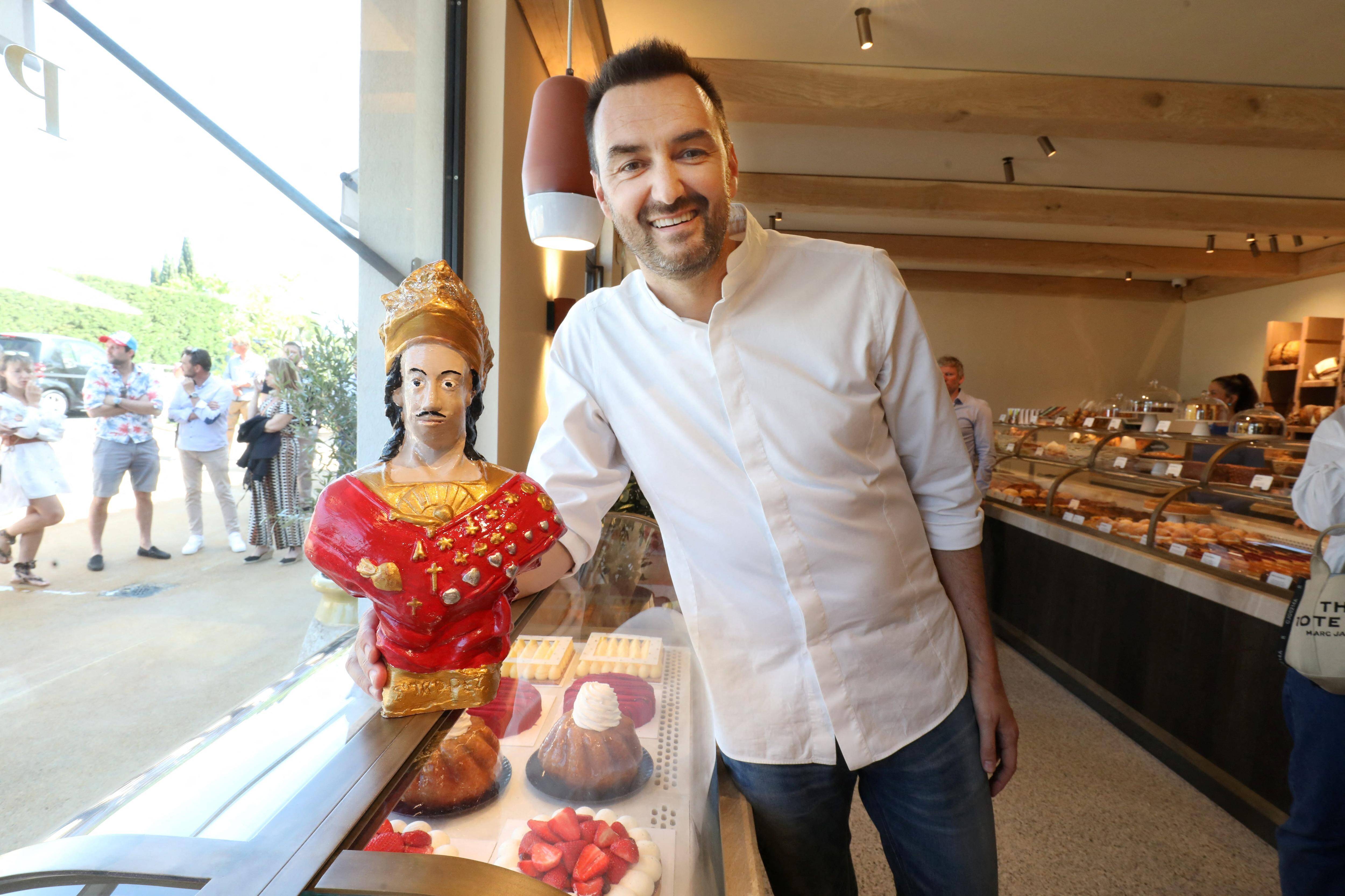 Saint-Tropez accueille ses premières Plumes: auteurs, rencontres et glaces signées Cyril Lignac sont au programme de l'événement littéraire