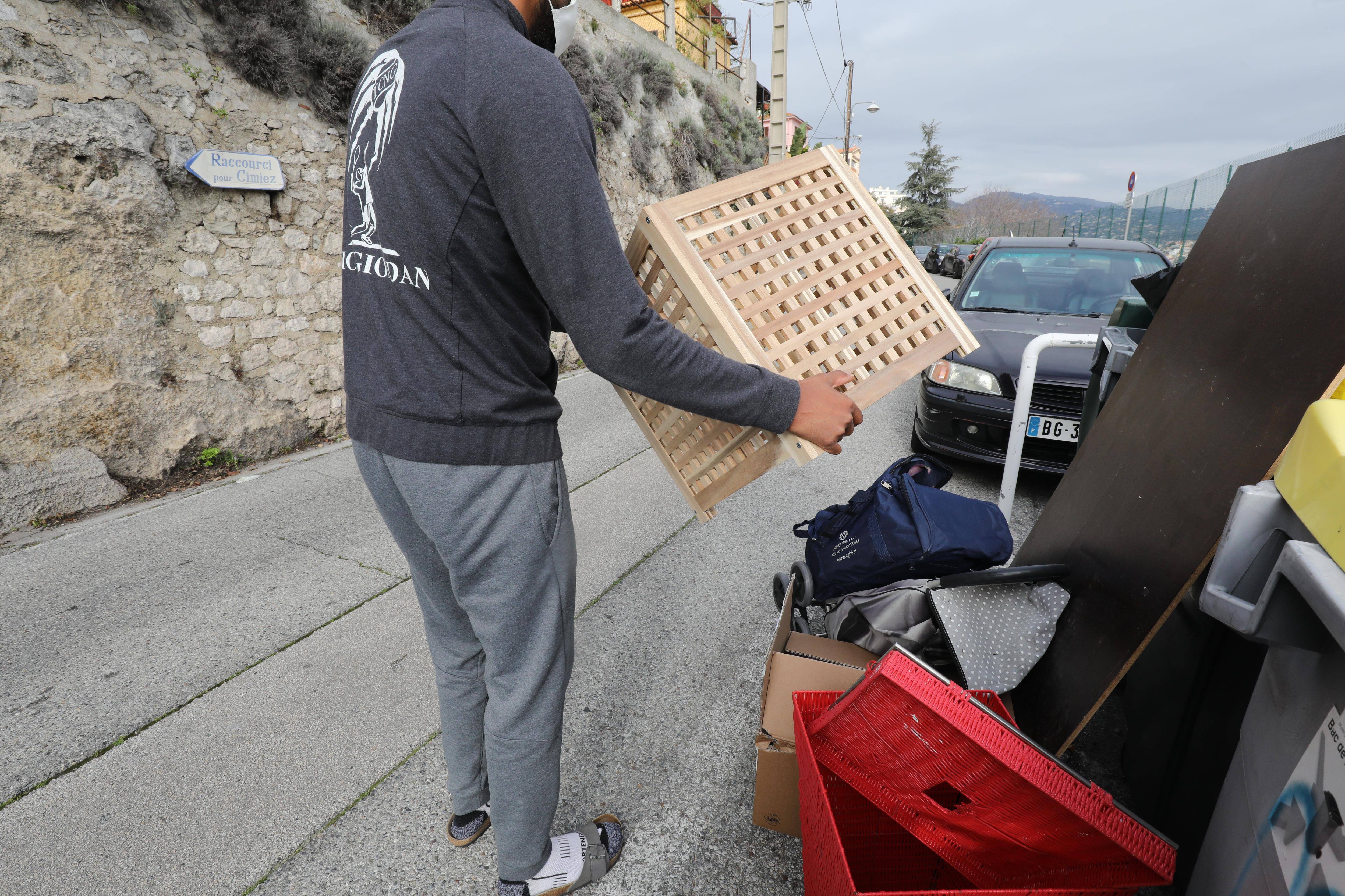 Déchetteries Univalom saturées: après l'incendie de Veolia à Nice, voici les solutions proposées pour se débarrasser de ses encombrants