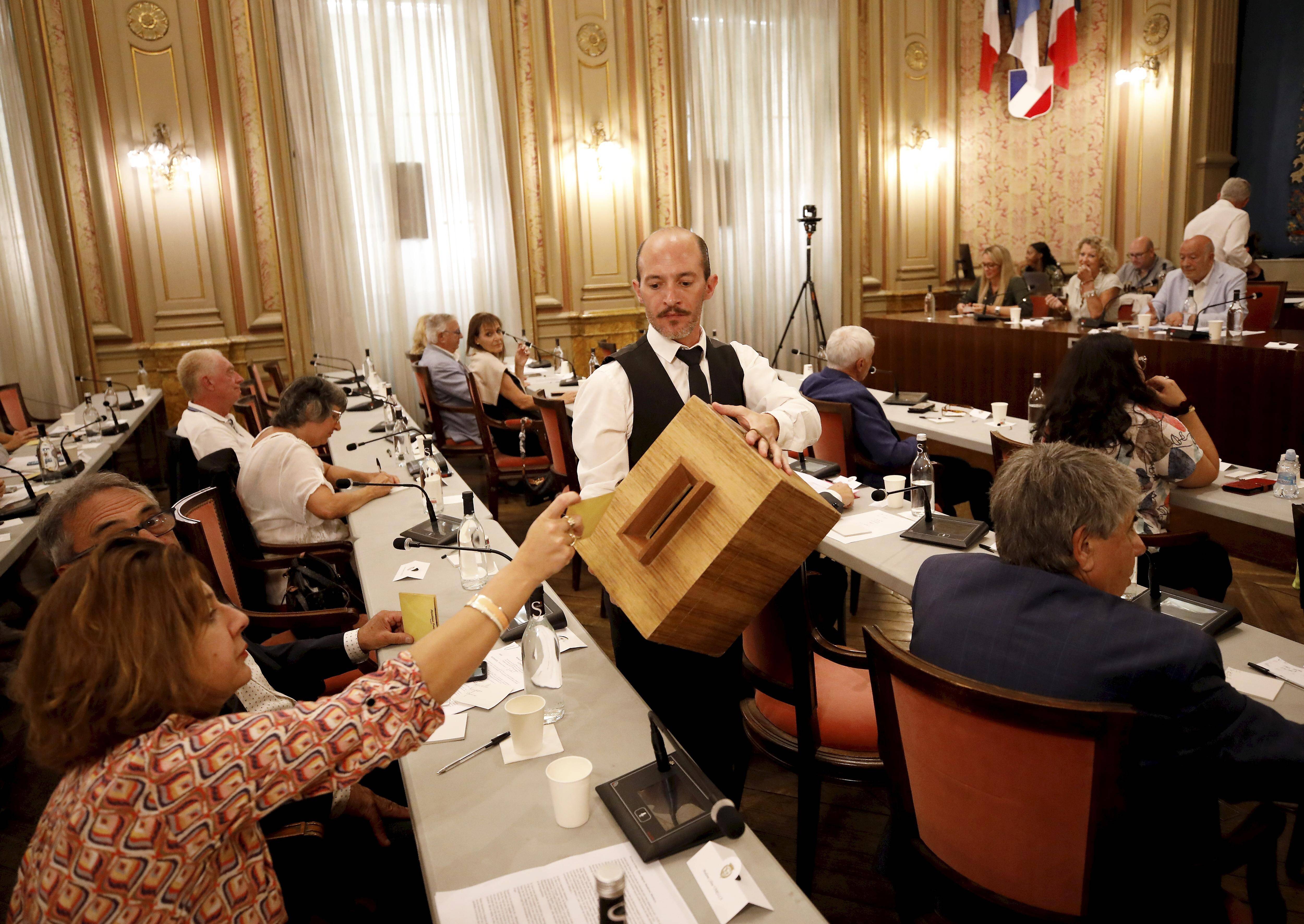 Exit les "putschistes", une révocation sous haute tension au conseil d'administration des ports de Menton