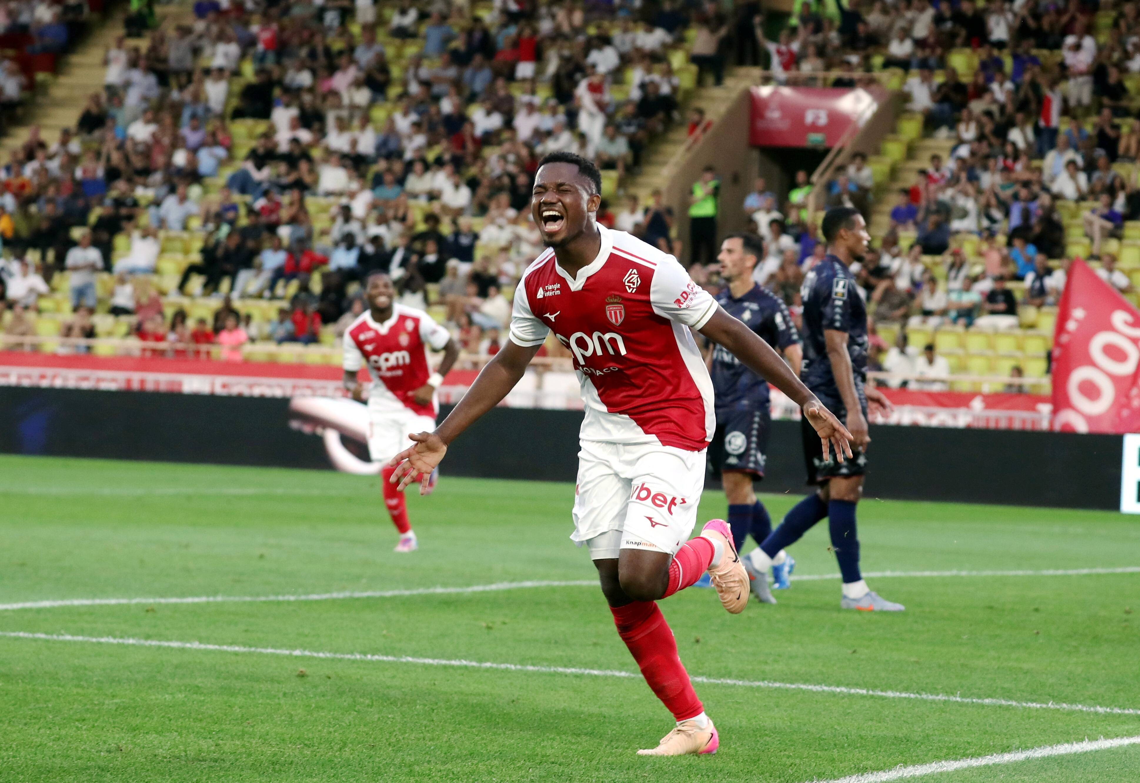 Monaco bat Metz avec un doublé de Fati et grimpe sur le podium de Ligue 1