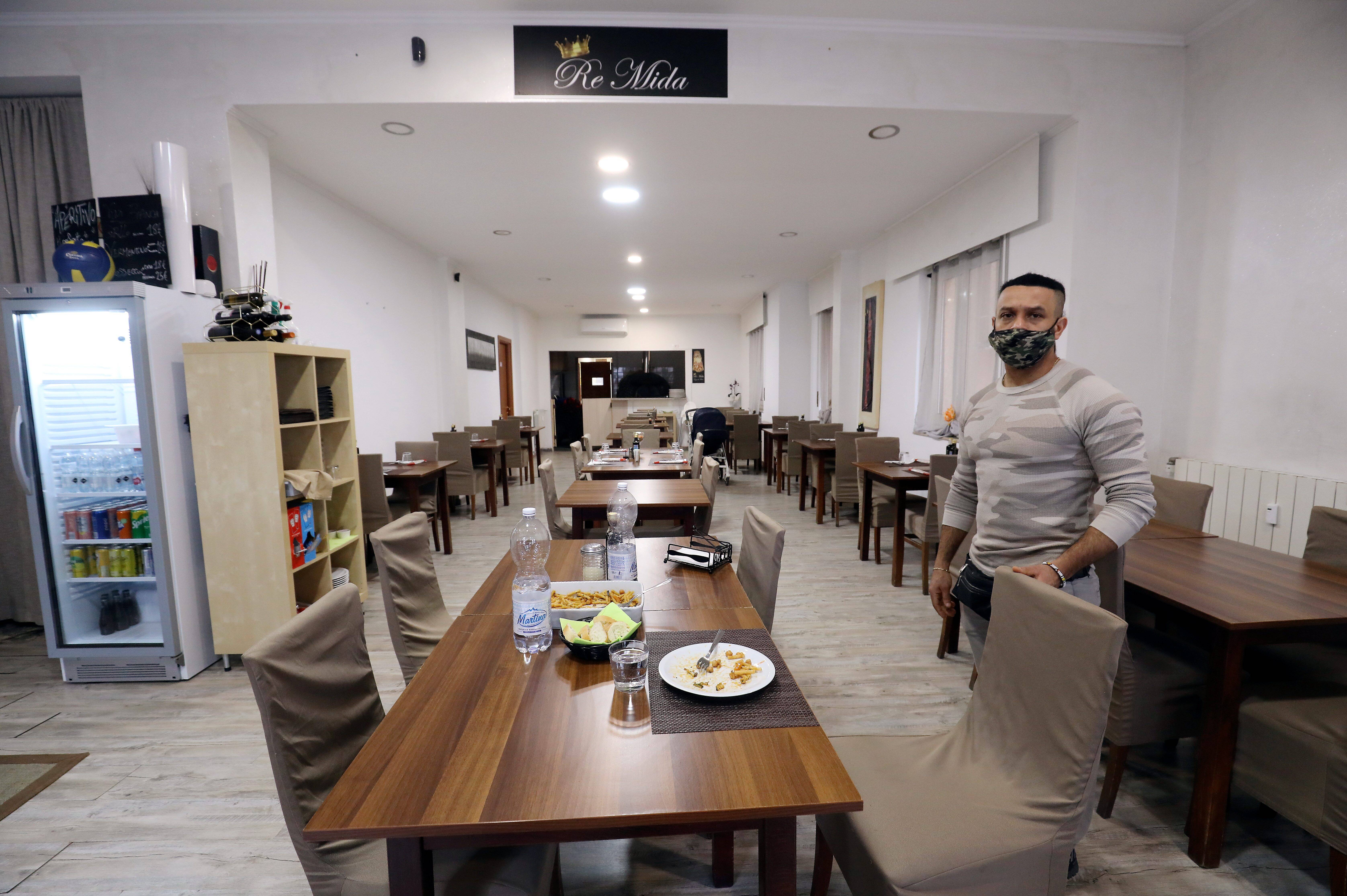 "J'ai perdu 80% de mon chiffre d'affaires"... On est allé à Vintimille où bars et restaurants ont rouvert ce lundi