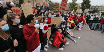 Des étudiants en sports manifestent pour l'ouverture d'une nouvelle classe de master de Staps à Toulon