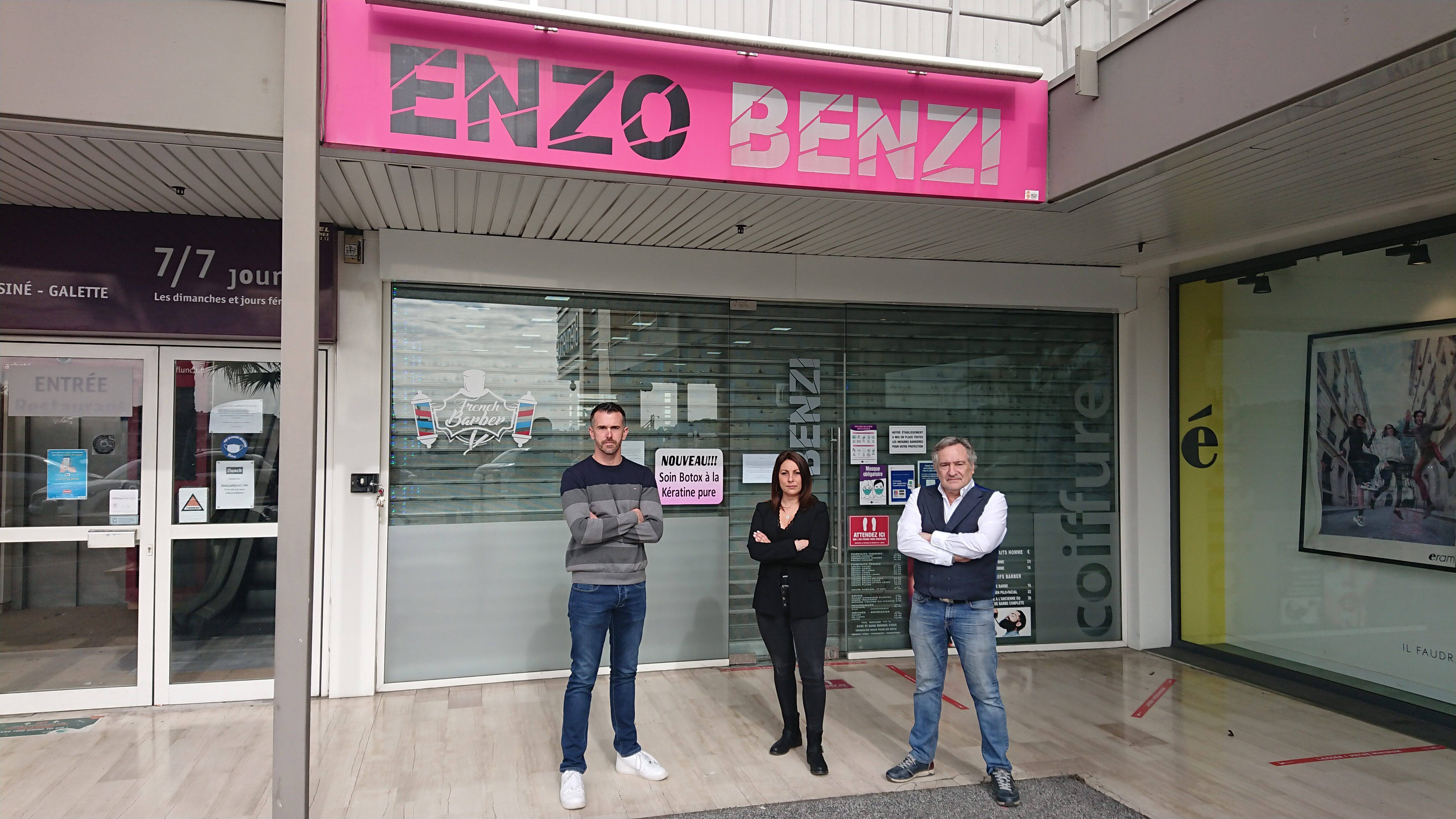 Elle doit fermer son salon de coiffure de la galerie de Carrefour malgré une entrée à l'extérieur