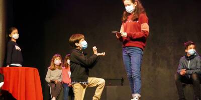 Pas de public, avec des masques: comment se déroulent les stages de théâtre à Antibéa ?