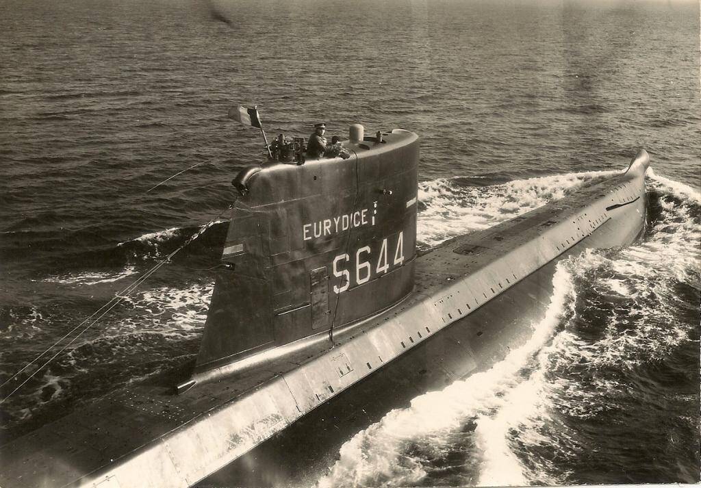 Une stèle posée par 1.000 mètres de fond sur l'épave du sous-marin Eurydice au large de Ramatuelle