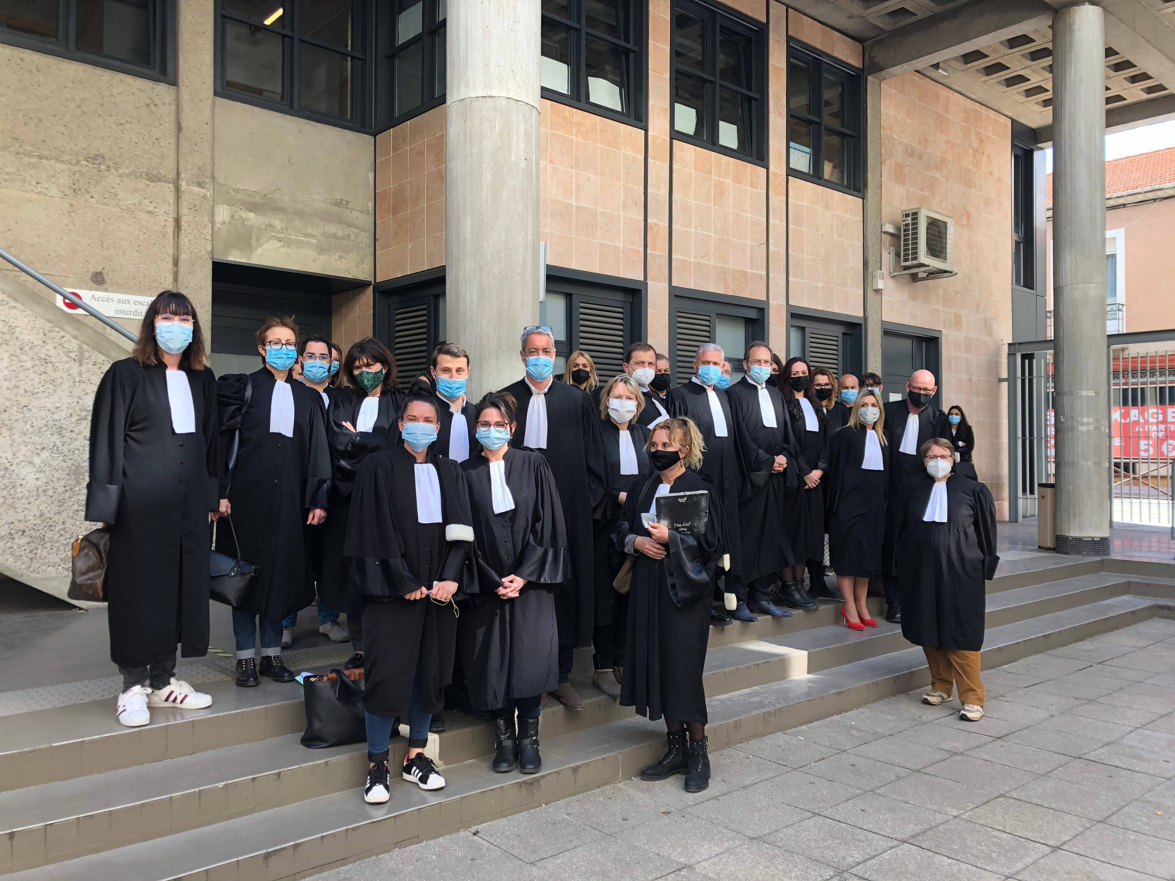 "Quand on touche à une robe, on touche à tous les avocats" - Les avocats du barreau de Draguignan apportent leur soutien à Me Paul Sollacaro