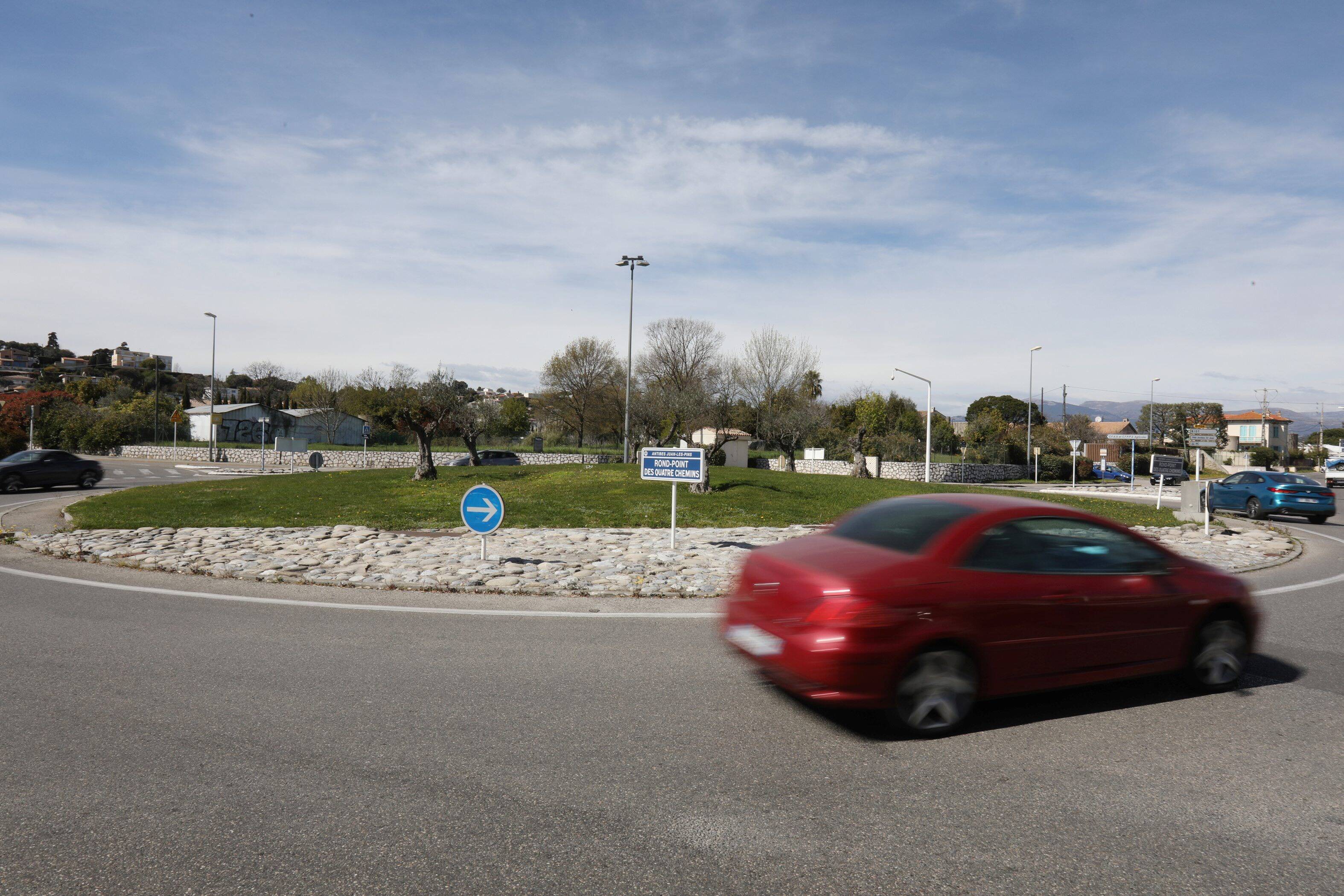 A Antibes, dans un quartier pourtant prometteur, les projets immobiliers sont au point mort. On vous explique pourquoi