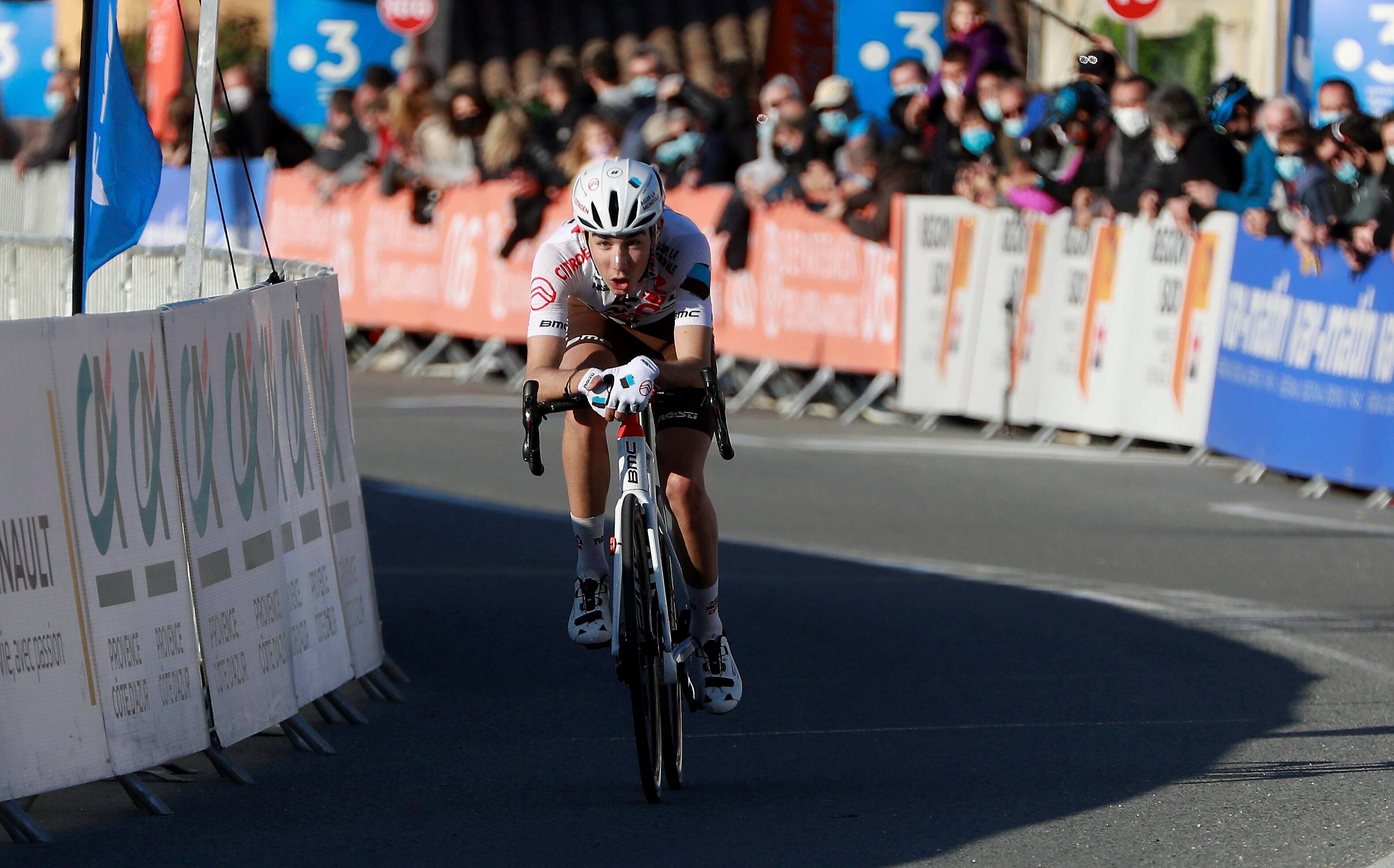 "Tous les voyants sont au vert" pour le Niçois Clément Champoussin avant le départ du Tour de Catalogne