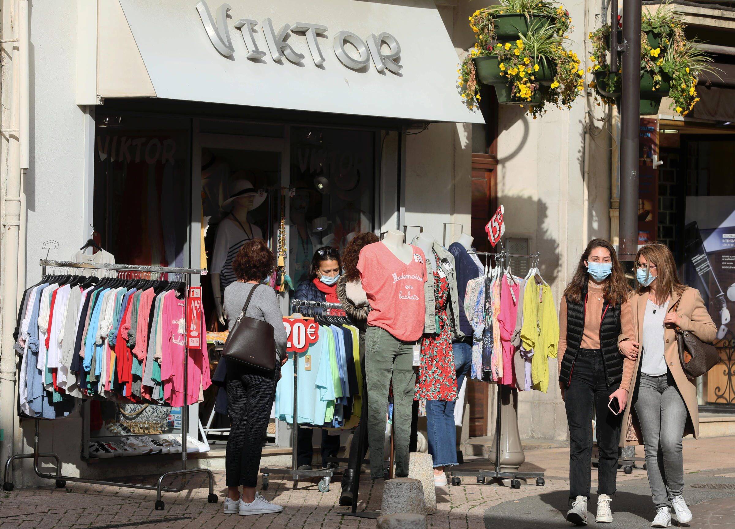 "Mieux que de rester fermés" : comment les commerçants d'Antibes vivent le click & collect