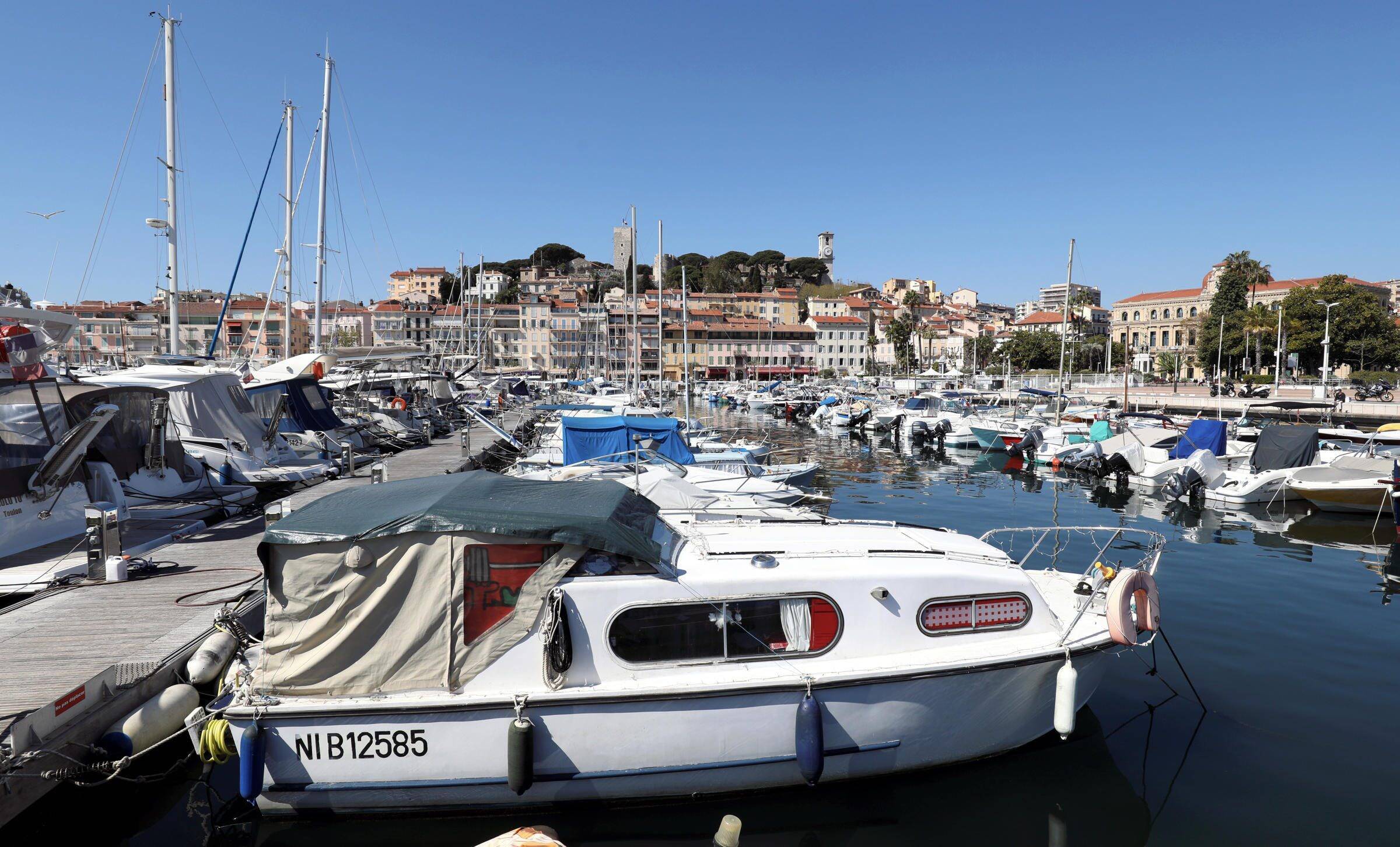 Elle ne paie plus le loyer depuis plusieurs mois puis change les serrures de l'appartement à Cannes (et ce n'est pas sa première fois)