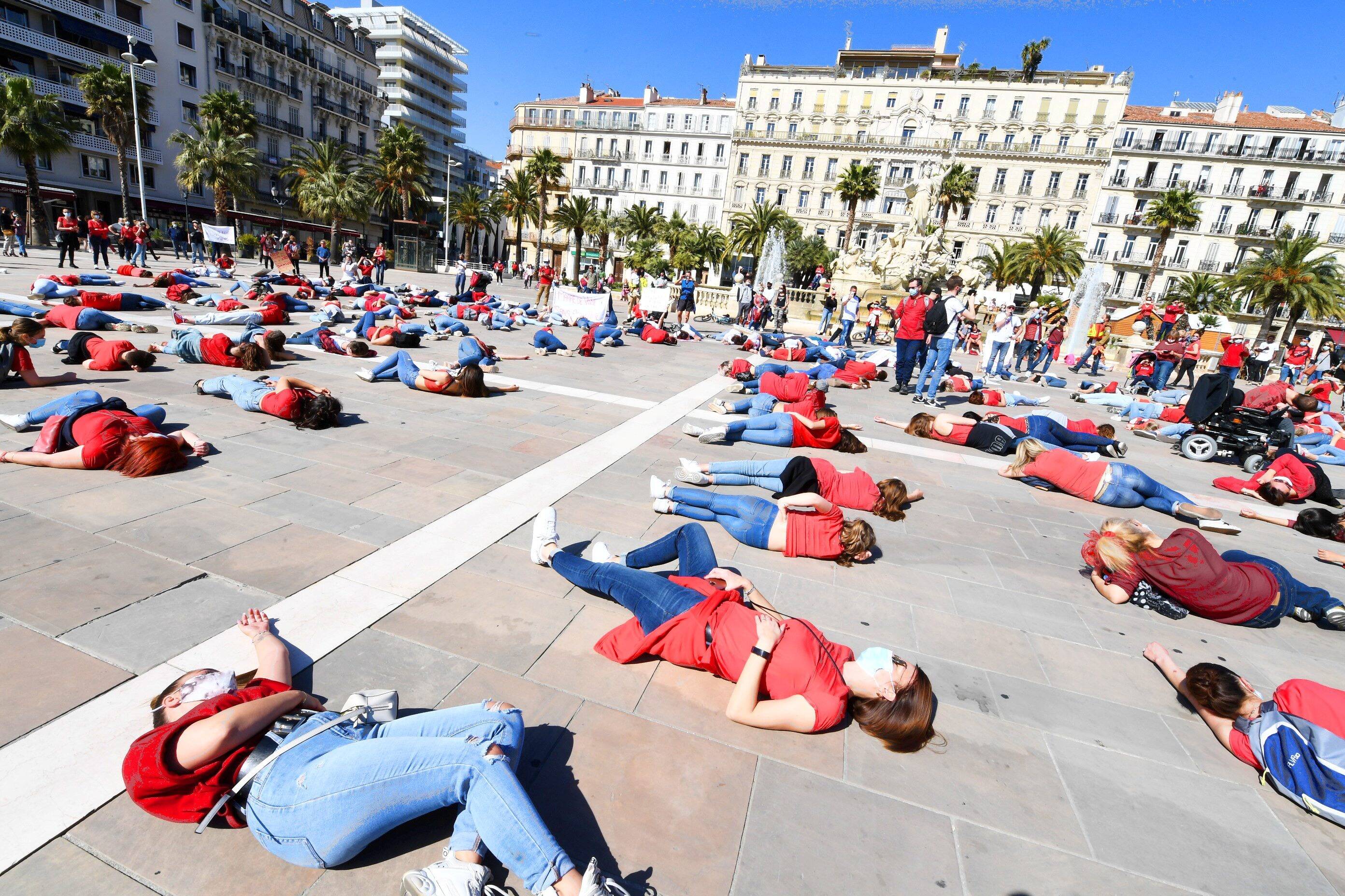 VIDEOS & PHOTOS. Ils manifestent en rythme à Toulon pour rouvrir leurs écoles de danse