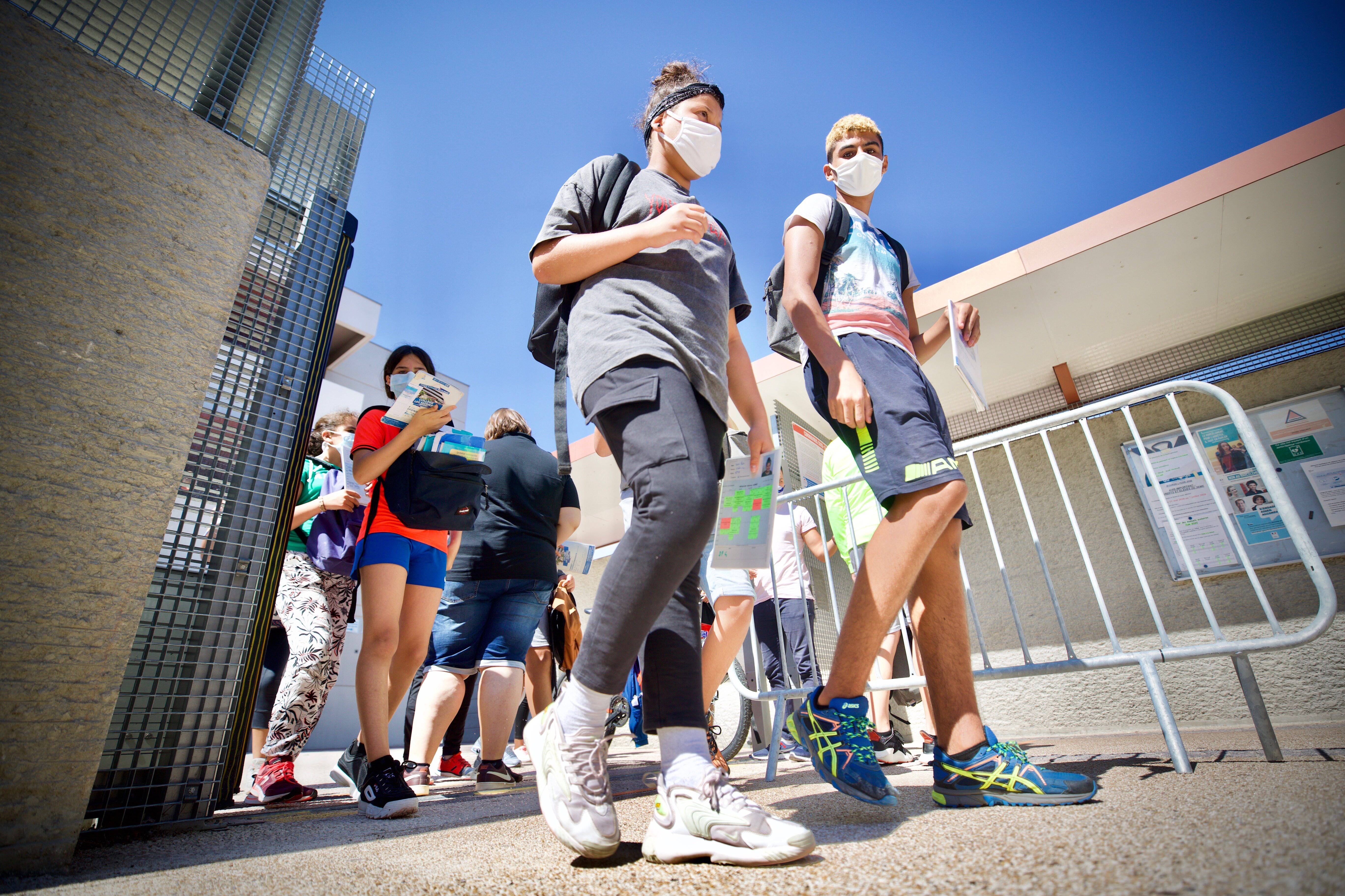 "On ne pouvait pas continuer comme ça", comment les écoles des Alpes-Maritimes prennent de la distance dans la sérénité