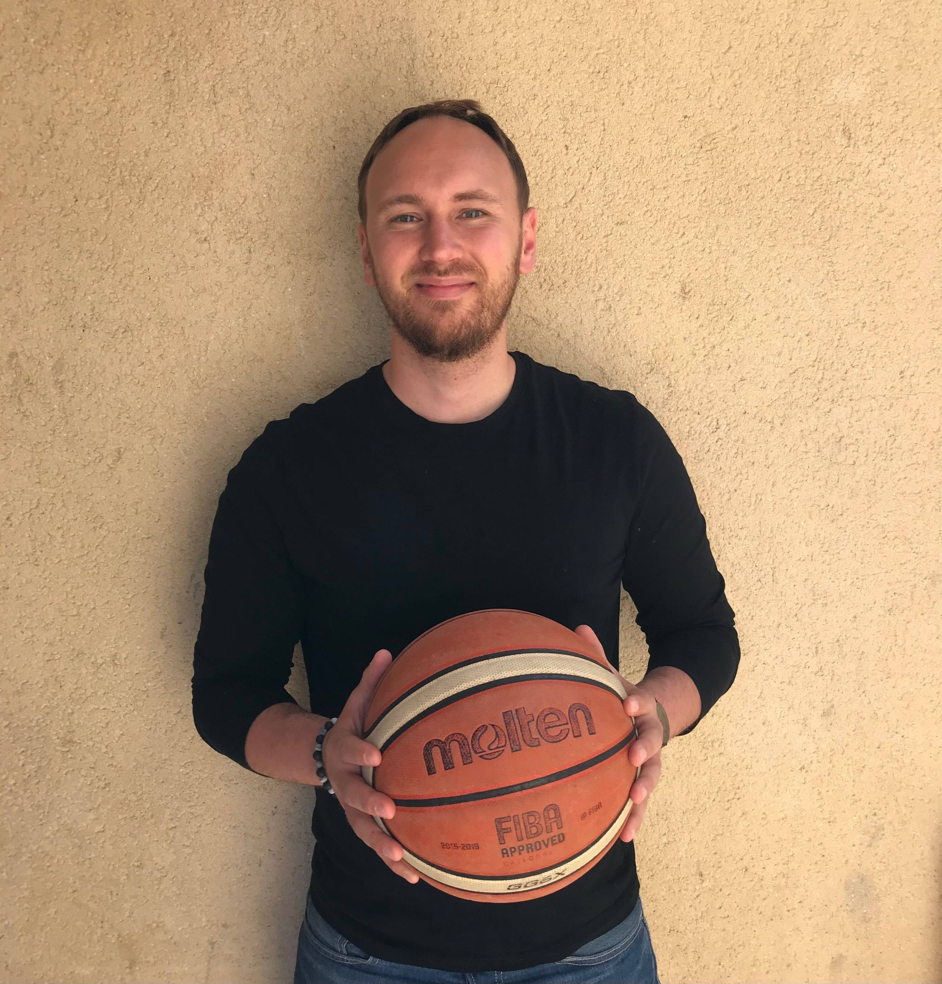 "À Monaco, on se doit d'être ambitieux", le nouvel entraîneur du Monaco basket association