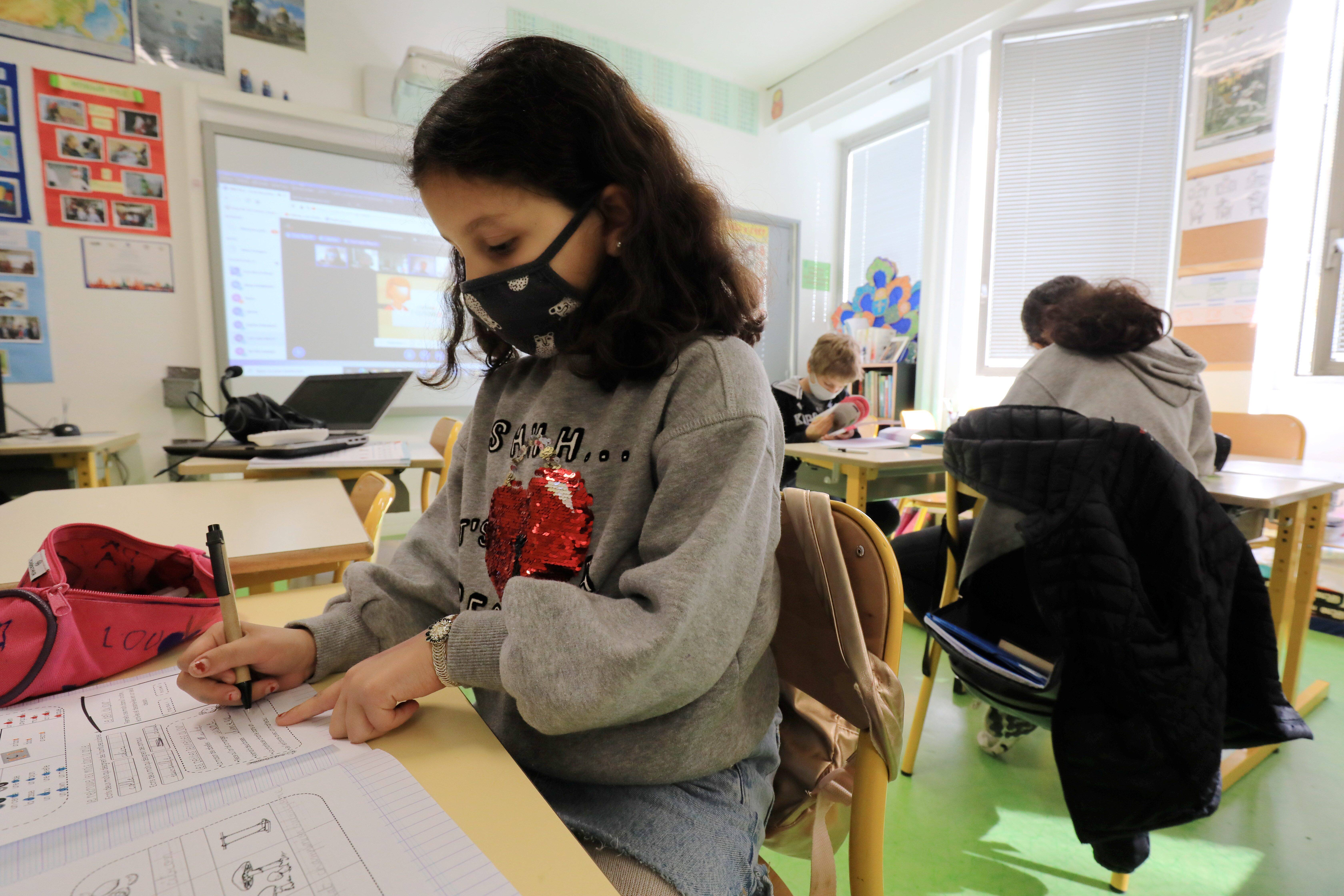 "Rien n'a été mis en place depuis un an!". Bugs en série pour le retour des cours à distance dans les Alpes-Maritimes