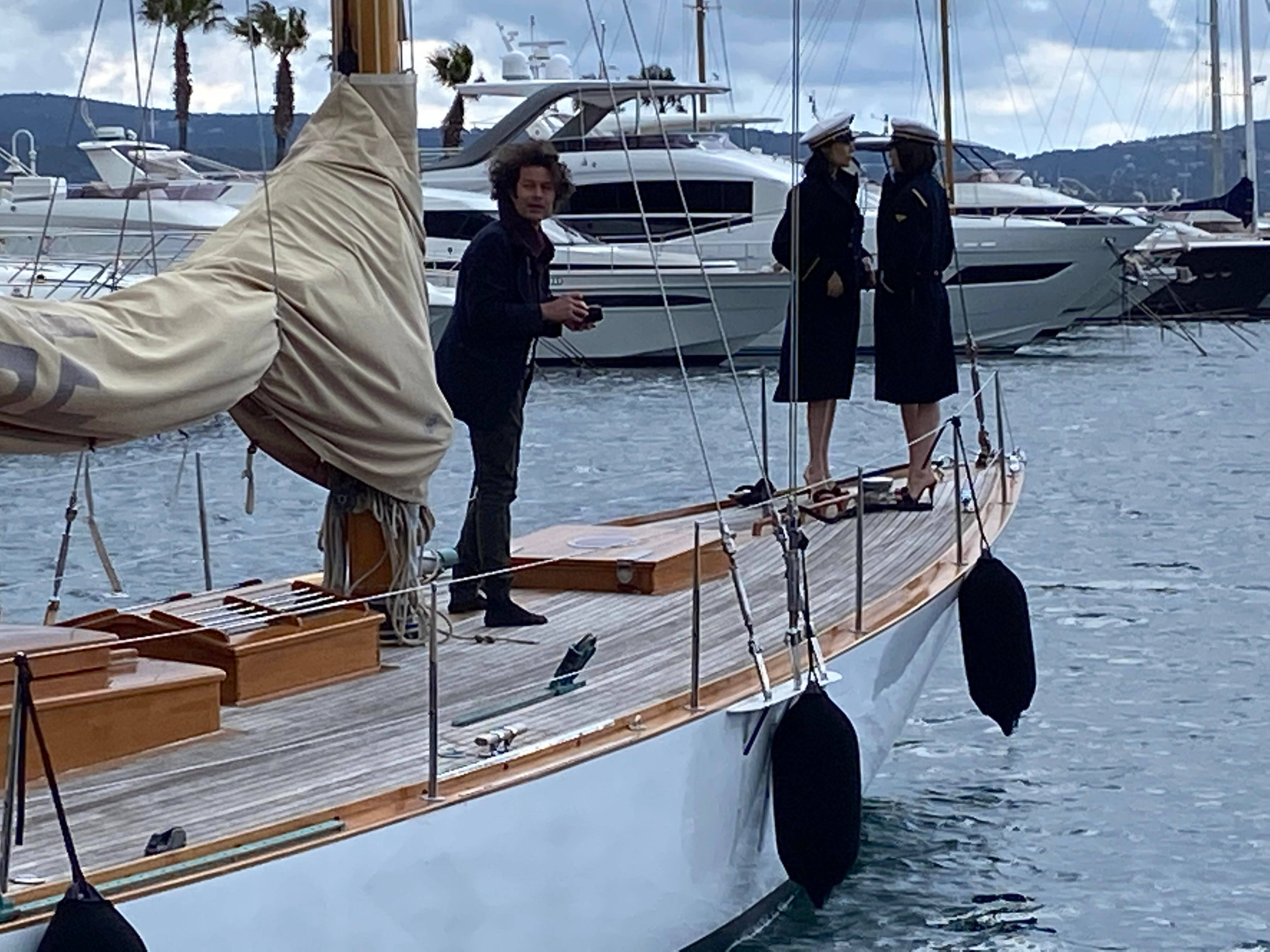 "J'aime bien les mythologies urbaines". Le photographe et auteur-compositeur Nicolas Comment balade son objectif à Saint-Tropez