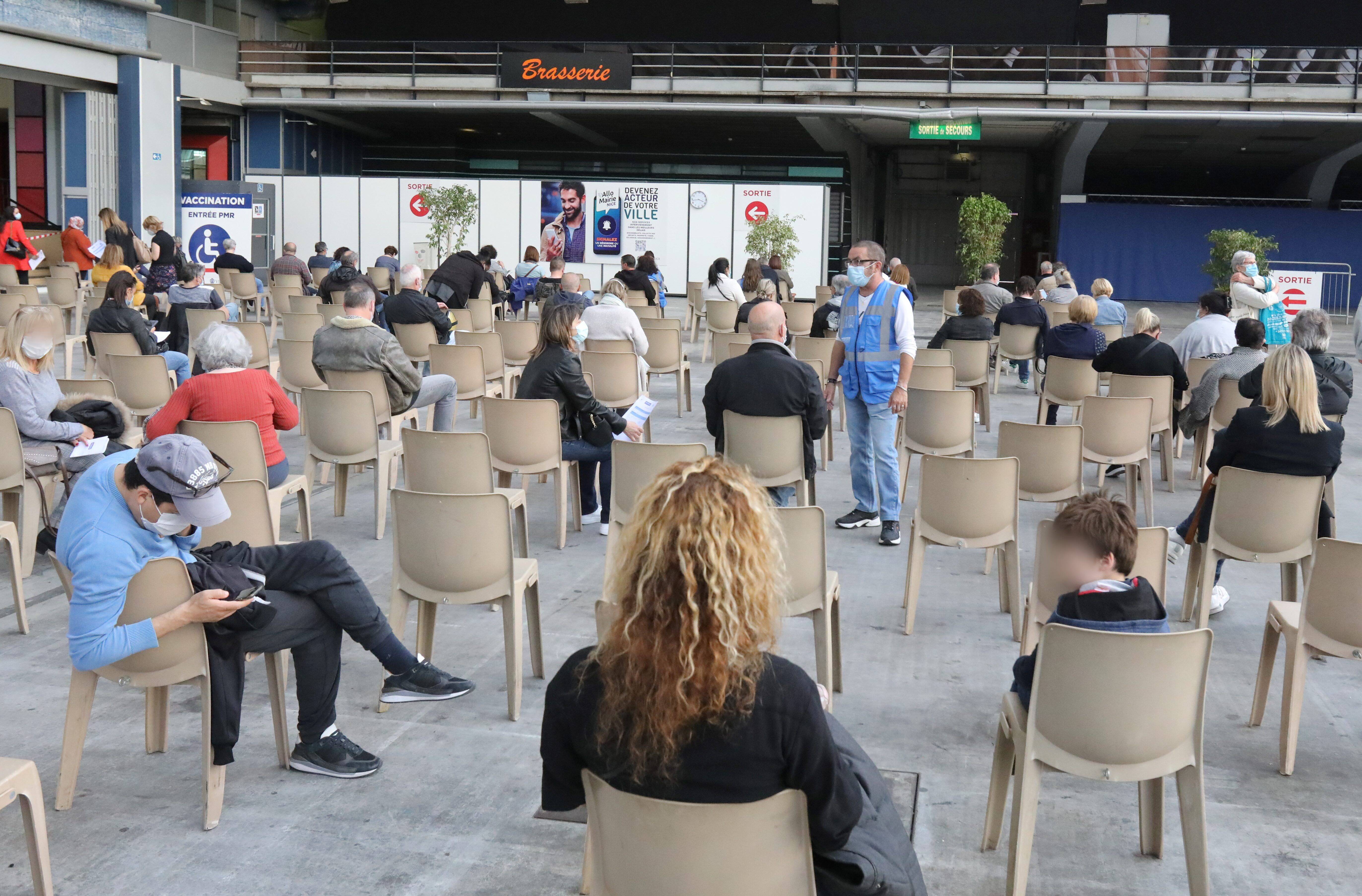 Comment se faire vacciner en 45 minutes chrono à Nice? Suivez le guide