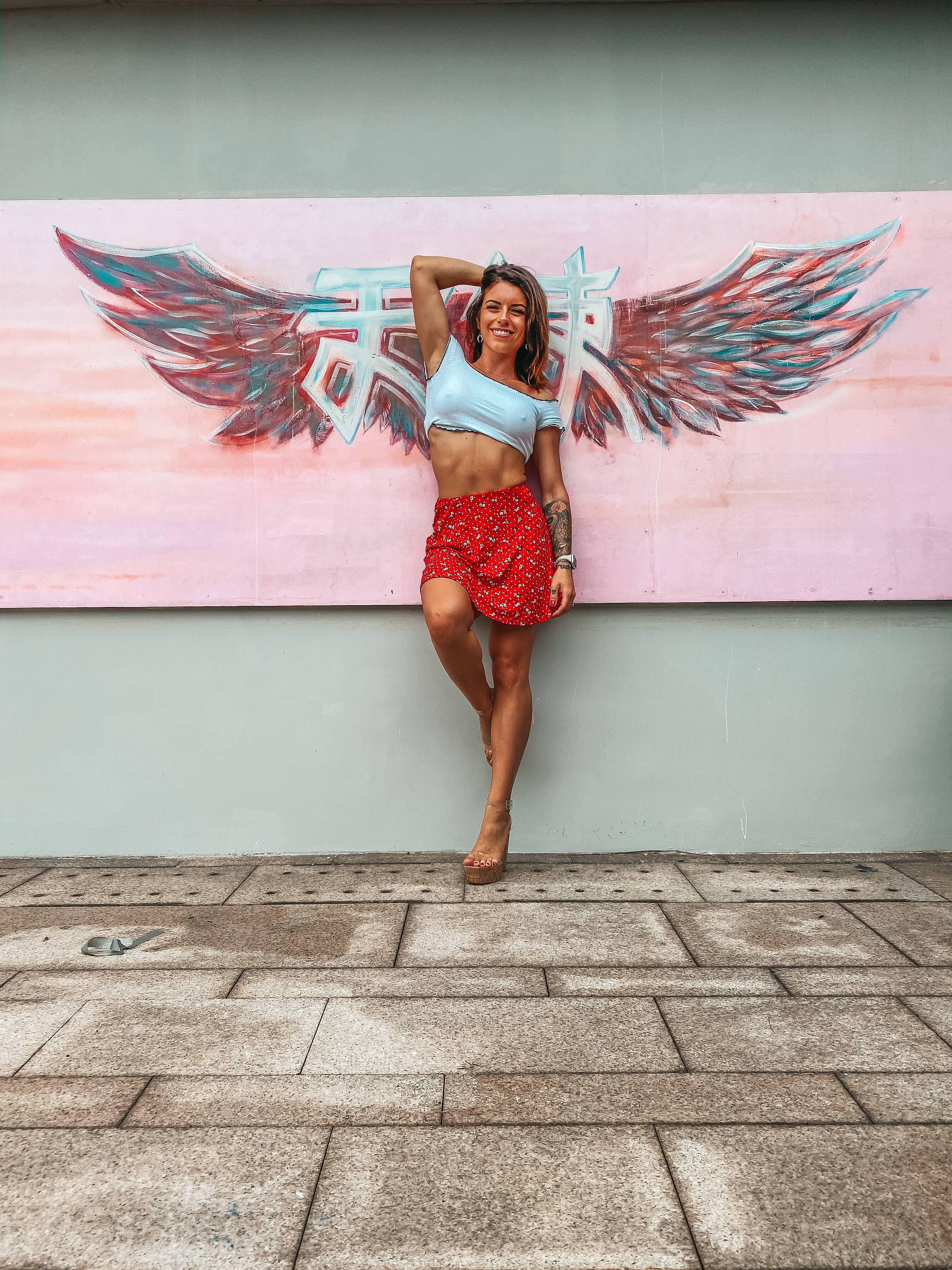 Entre "Les Anges", "Koh Lanta", et sa pizzeria à Cannes La Bocca... Les mille et une vies d'Angélique Mastio