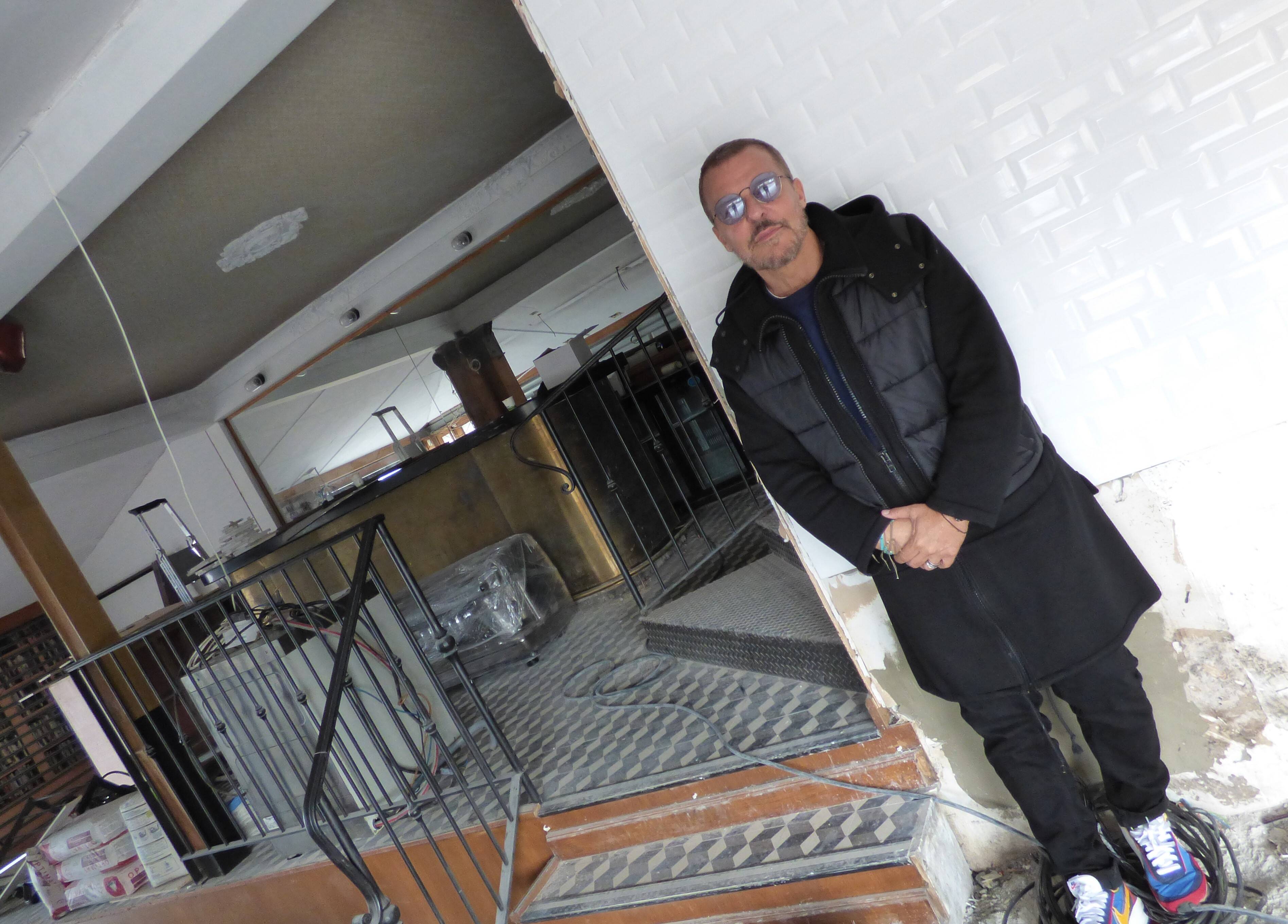 "De Madrid à Mykonos, tout le monde ouvre. Que va-t-on dire à nos clients?" Jean-Roch mène la fronde des boîtes de nuit