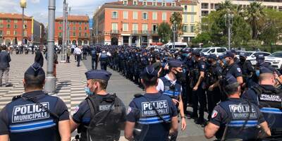 Pourquoi autant de policiers municipaux étaient rassemblés sur la place Masséna à Nice ce vendredi à 13h?