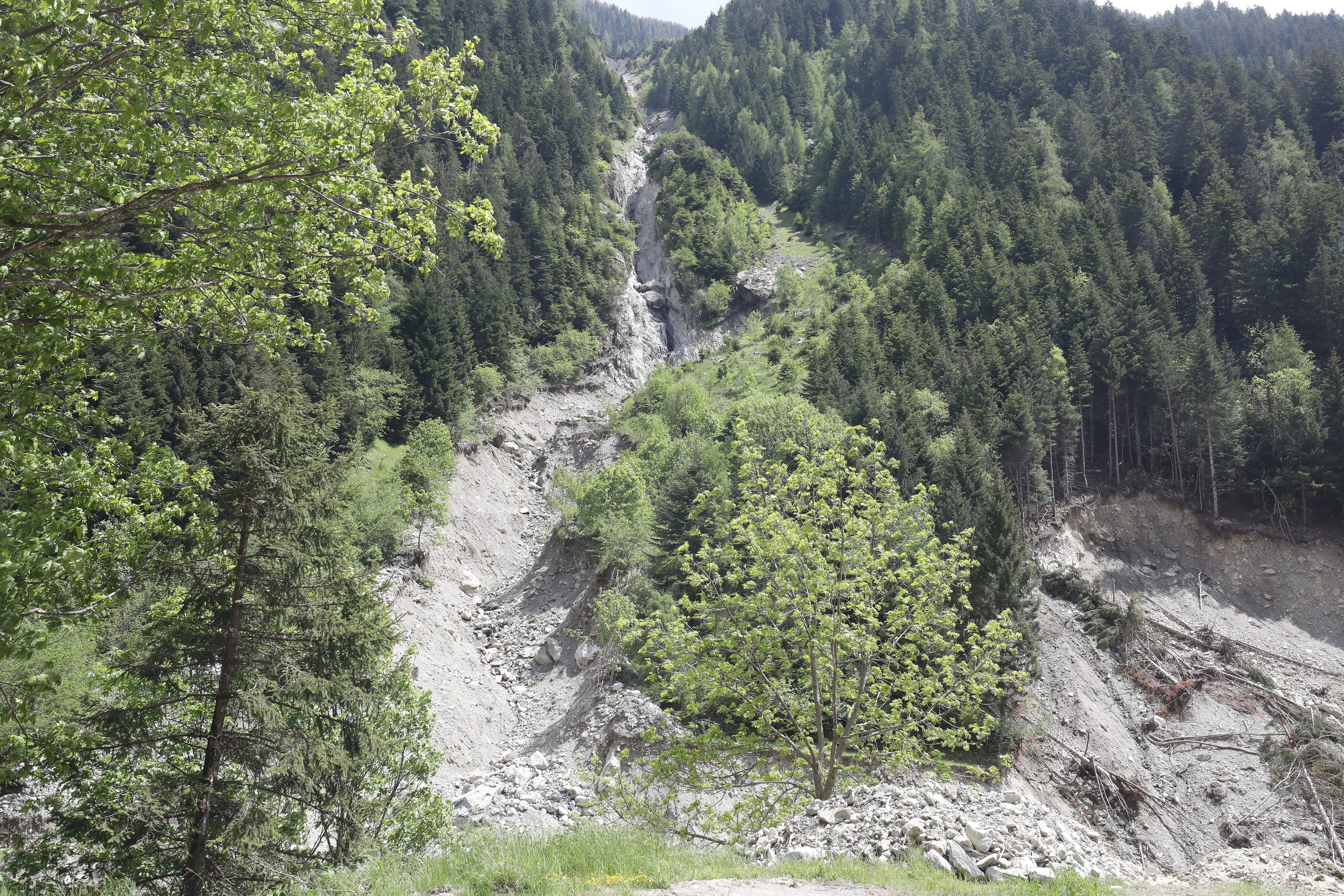 Elle doit rouvrir cet été, comment se reconstruit la route du Boréon?