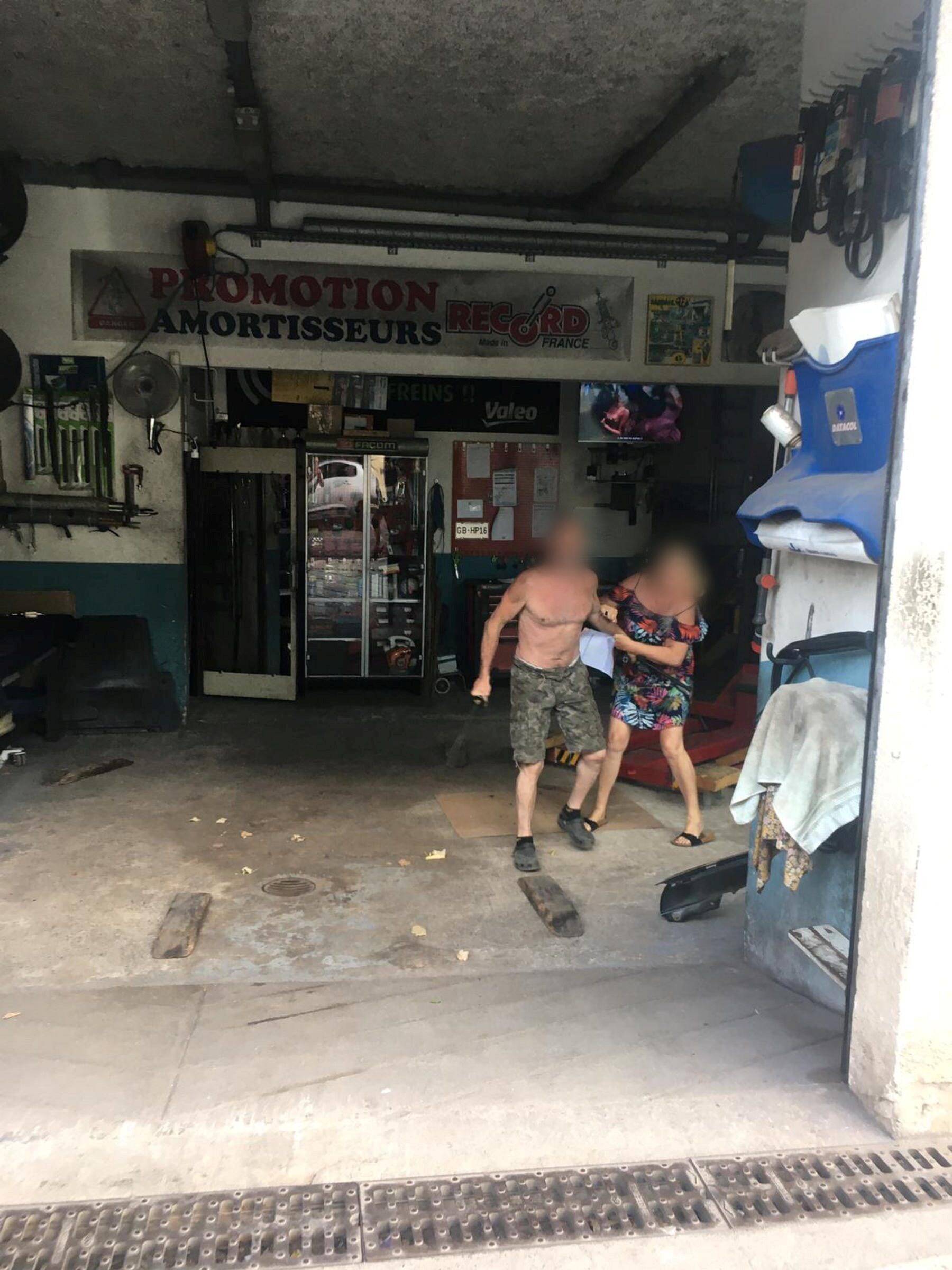 Il menace une famille avec un sabre et profère des insultes racistes: un garagiste niçois en garde à vue