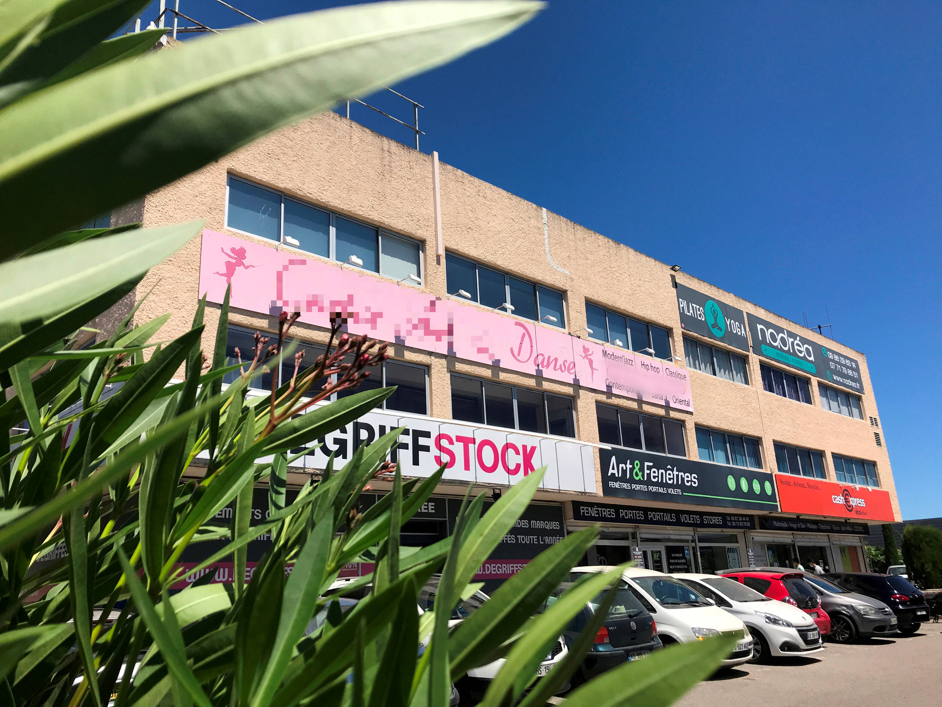 Variant Delta: on en sait plus sur l'origine du cluster dans une école de danse à Antibes