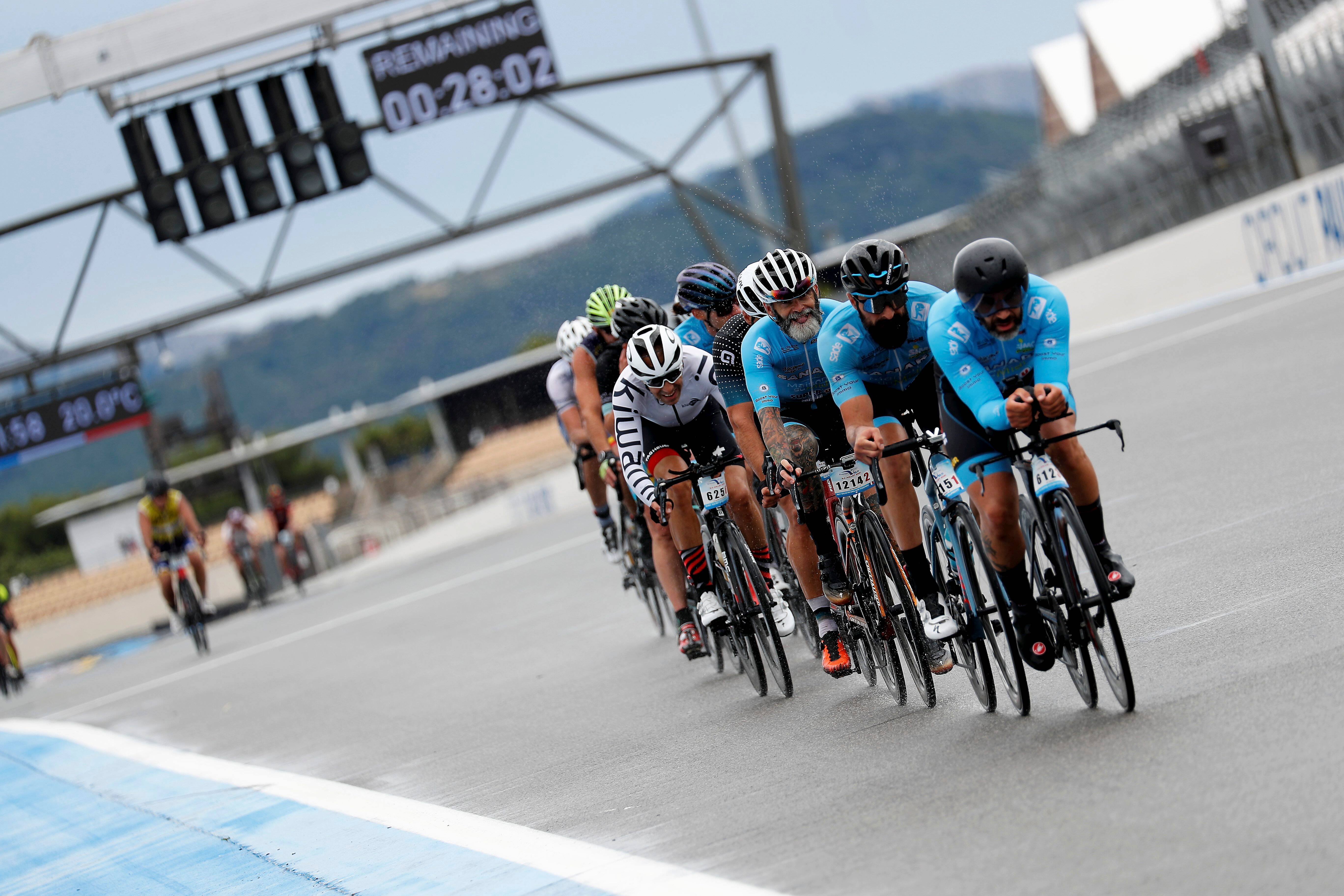 Une preuve d endurance v lo sur le circuit Paul Ricard