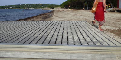 Saint-Tropez: soumise à l'érosion, la plage des Canebiers manque de sable