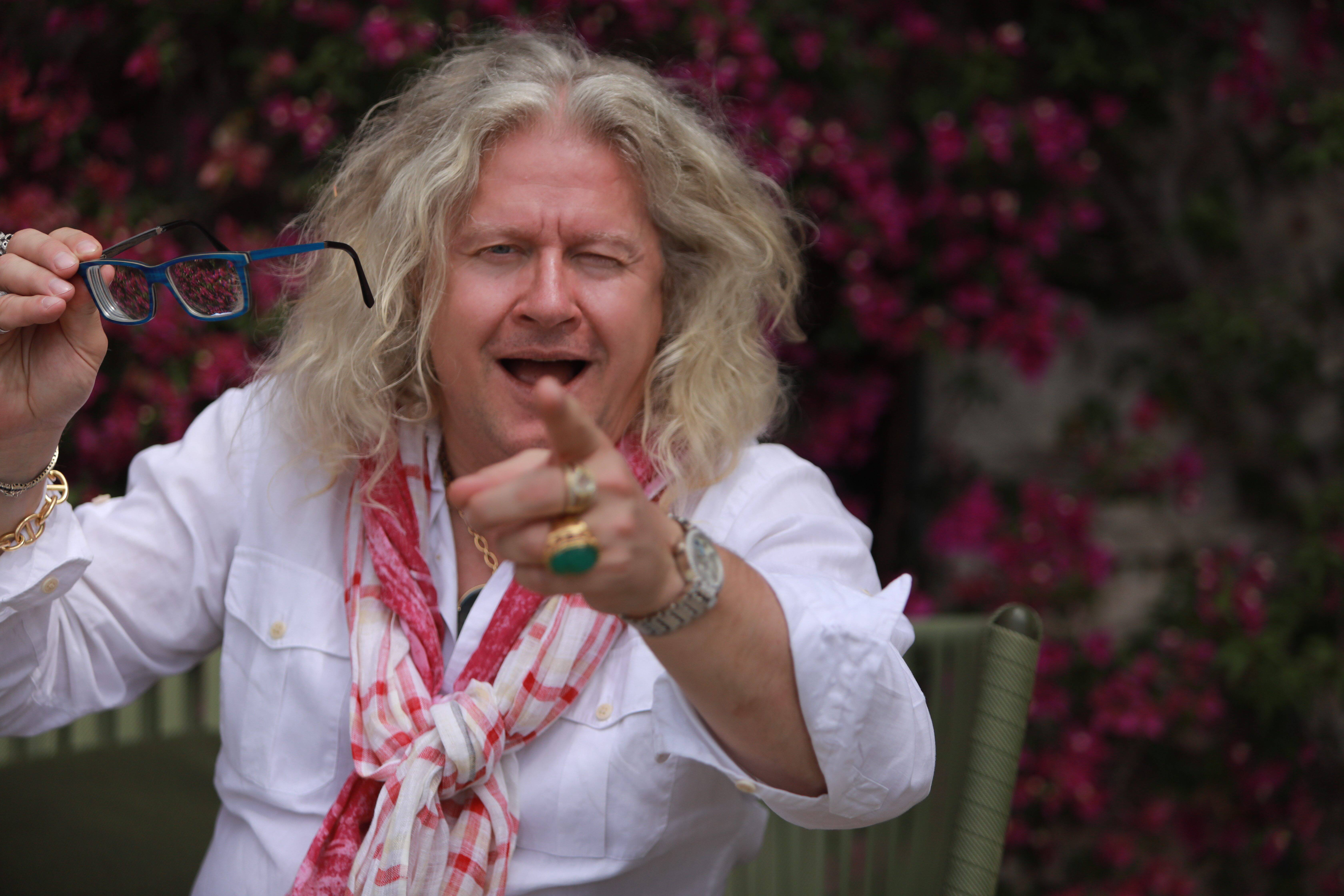 "Il fallait donner un peu de sang au peuple...": Pierre-Jean Chalençon revient sur l'affaire des dîners clandestins (et ça ne manque pas de sel)