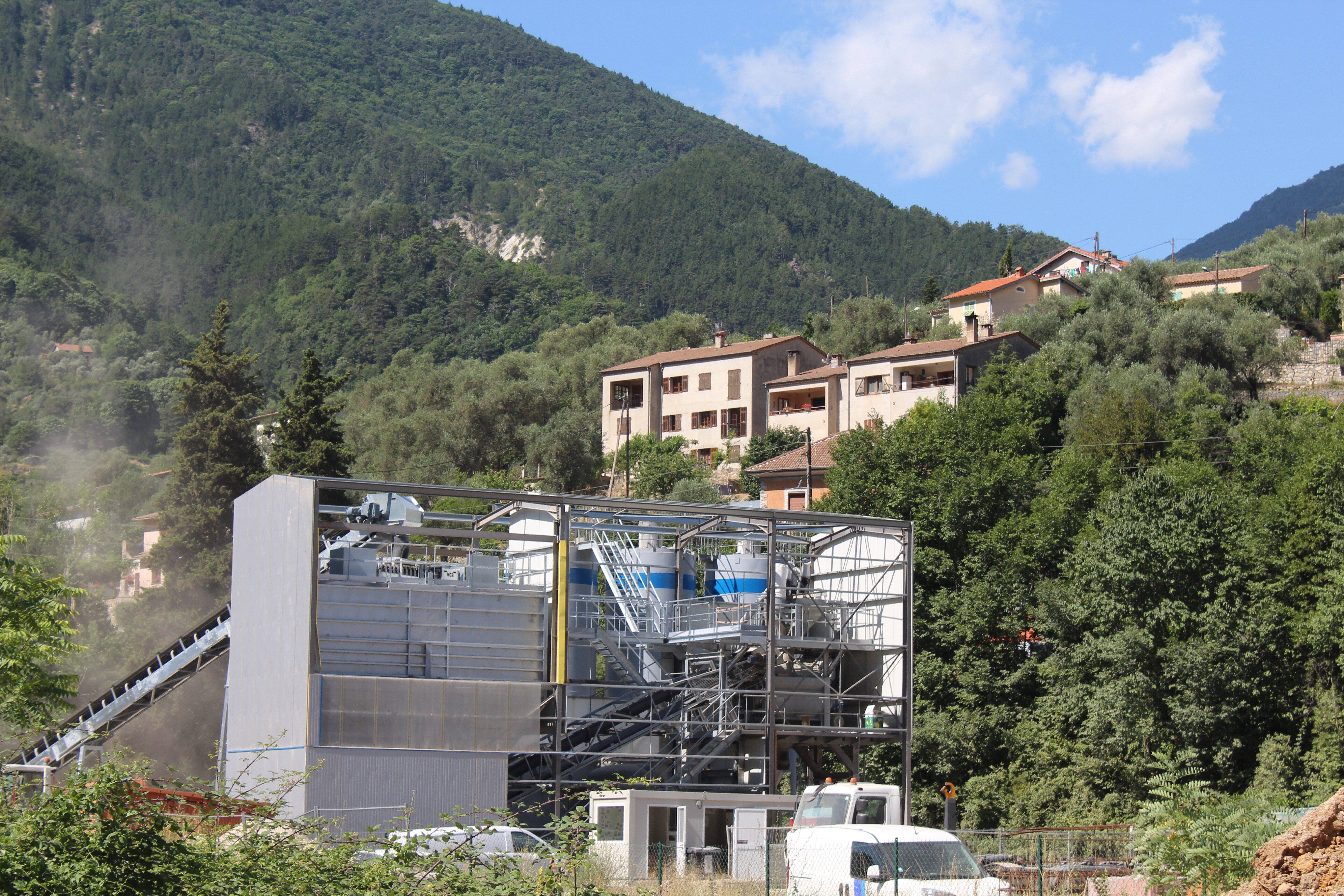 La nouvelle centrale b ton de Breil sur Roya exasp re les