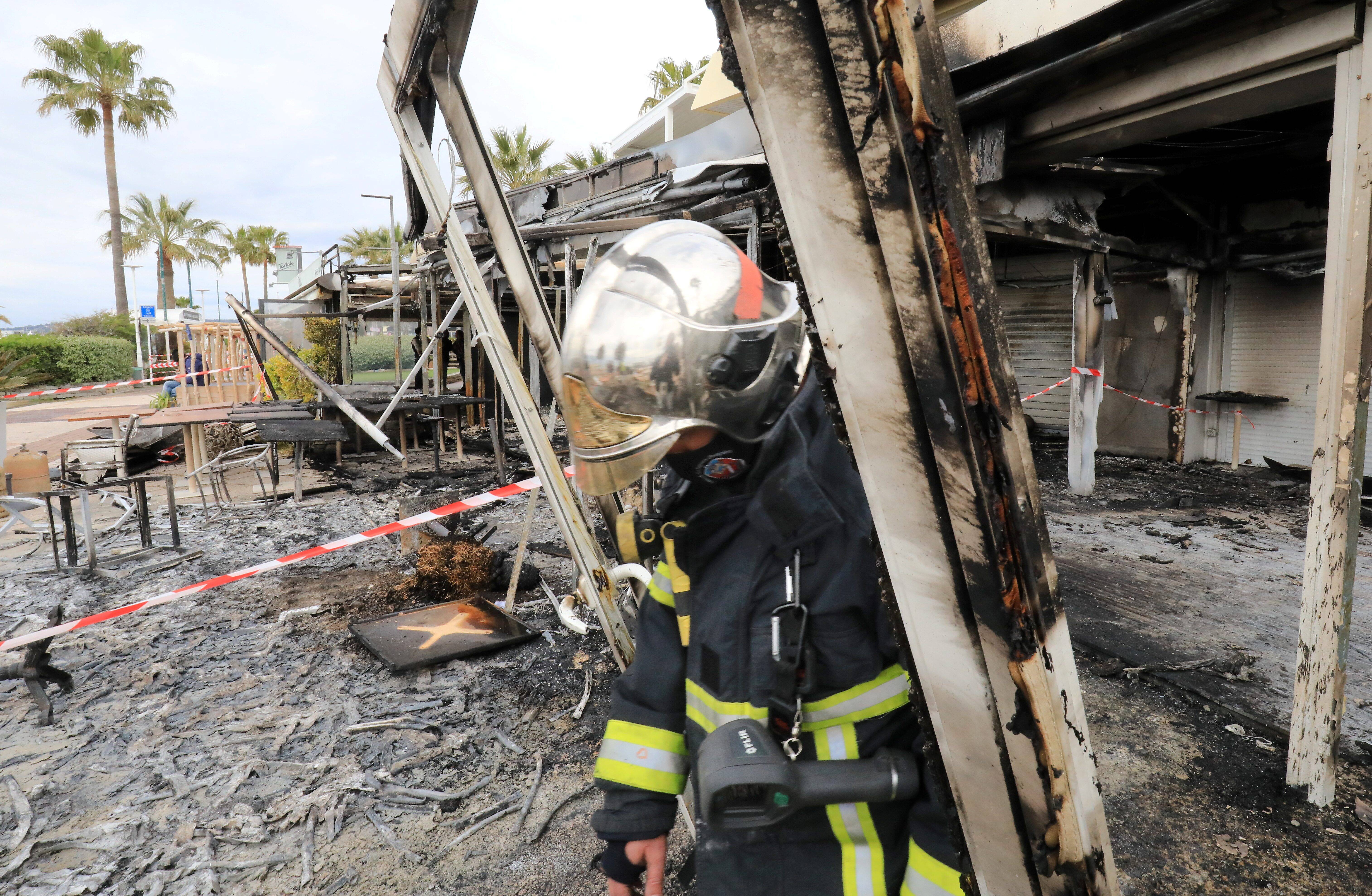 Après les incendies de l'Atoll beach, à Saint-Laurent-du-Var, le prix de l'assurance flambe... les habitants sont furieux