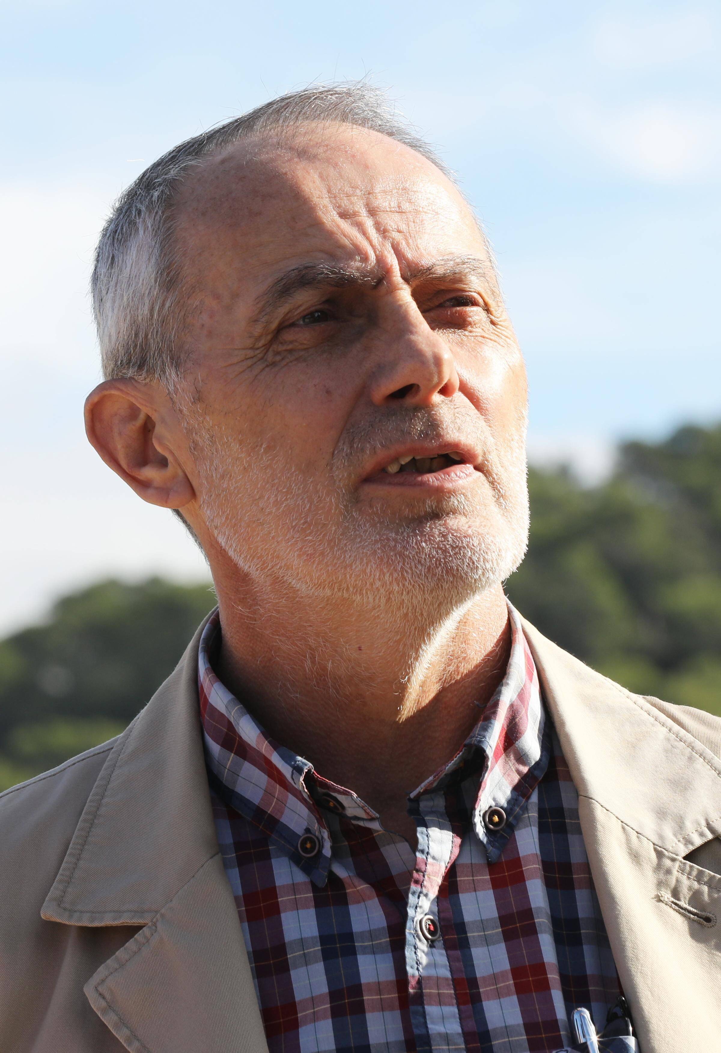 Les "vaccinés plus contagieux"? Le maire de Carnoules a tort et on vous explique pourquoi