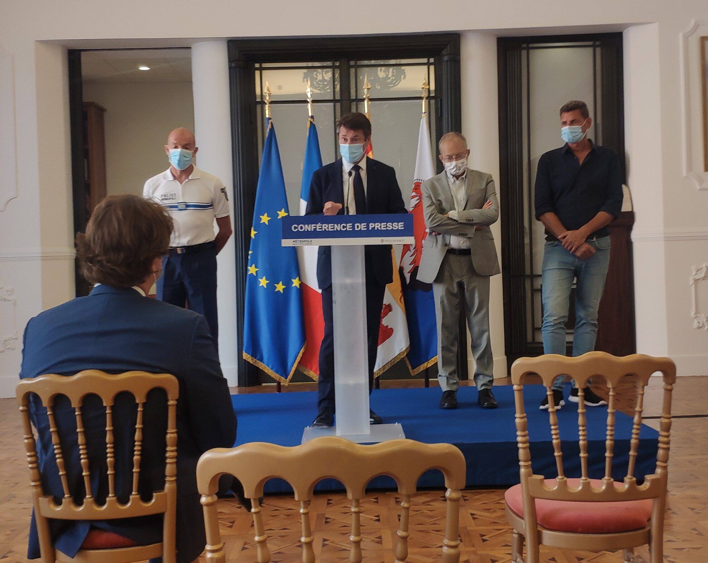 Rappel vaccinal avancé, aide aux commerçants, points vaccinations dédiés aux plus jeunes... Ce qu'il faut retenir des annonces de Christian Estrosi pour lutter contre la Covid-19