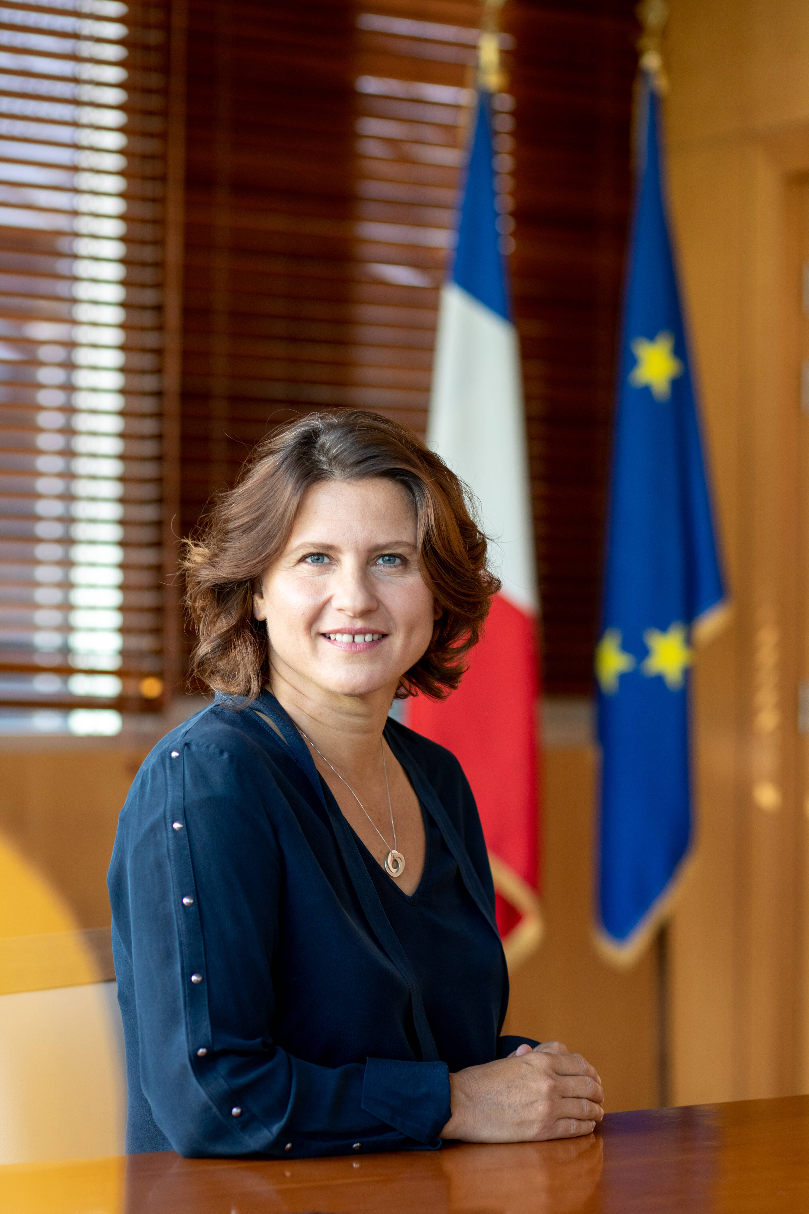 "Une insulte au football", la ministre des Sports réagit après les incidents lors de Nice-Marseille