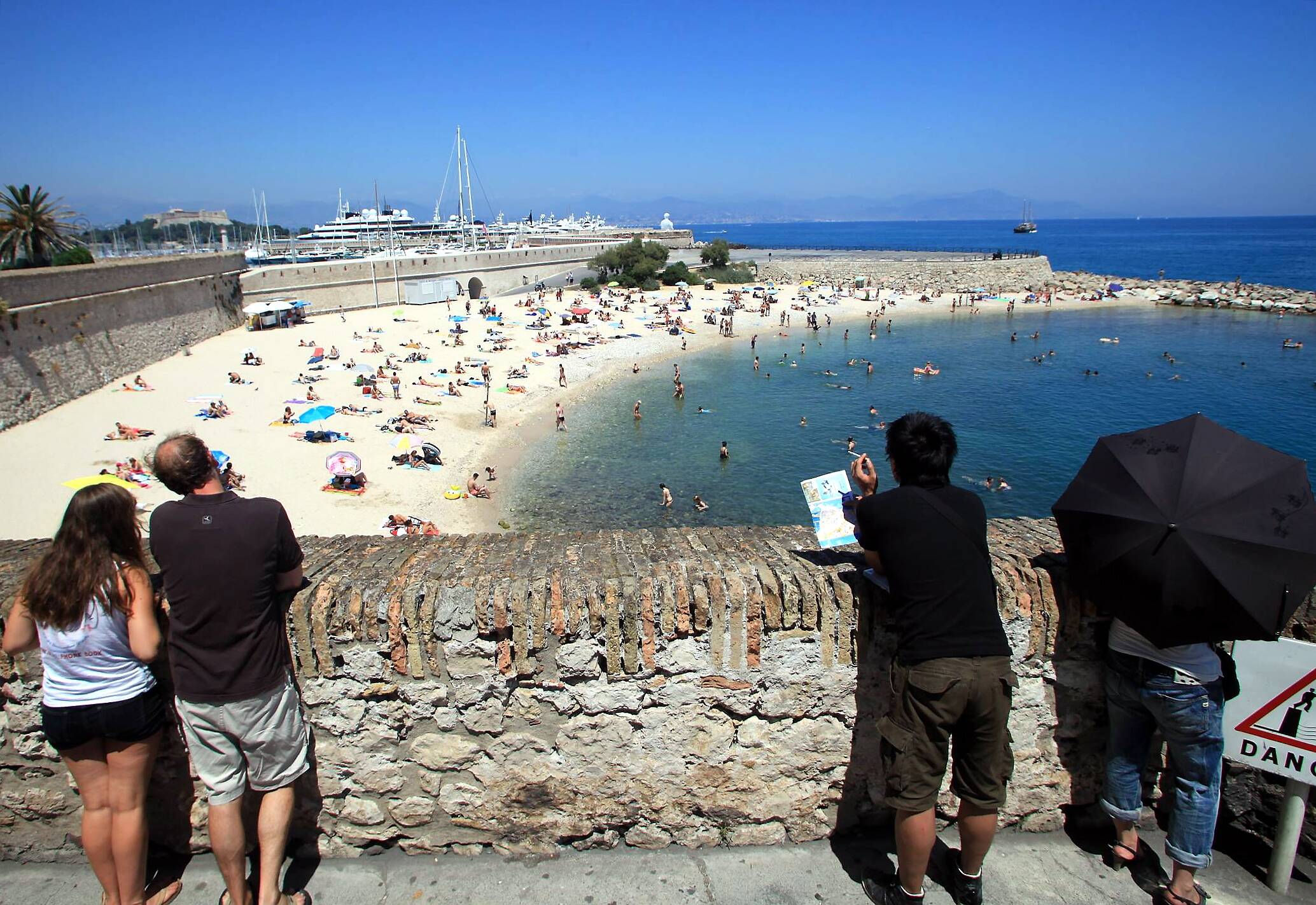 Salis, Gravette, Cap d'Antibes... On fait le point sur la qualité des eaux de baignade des plages d'Antibes