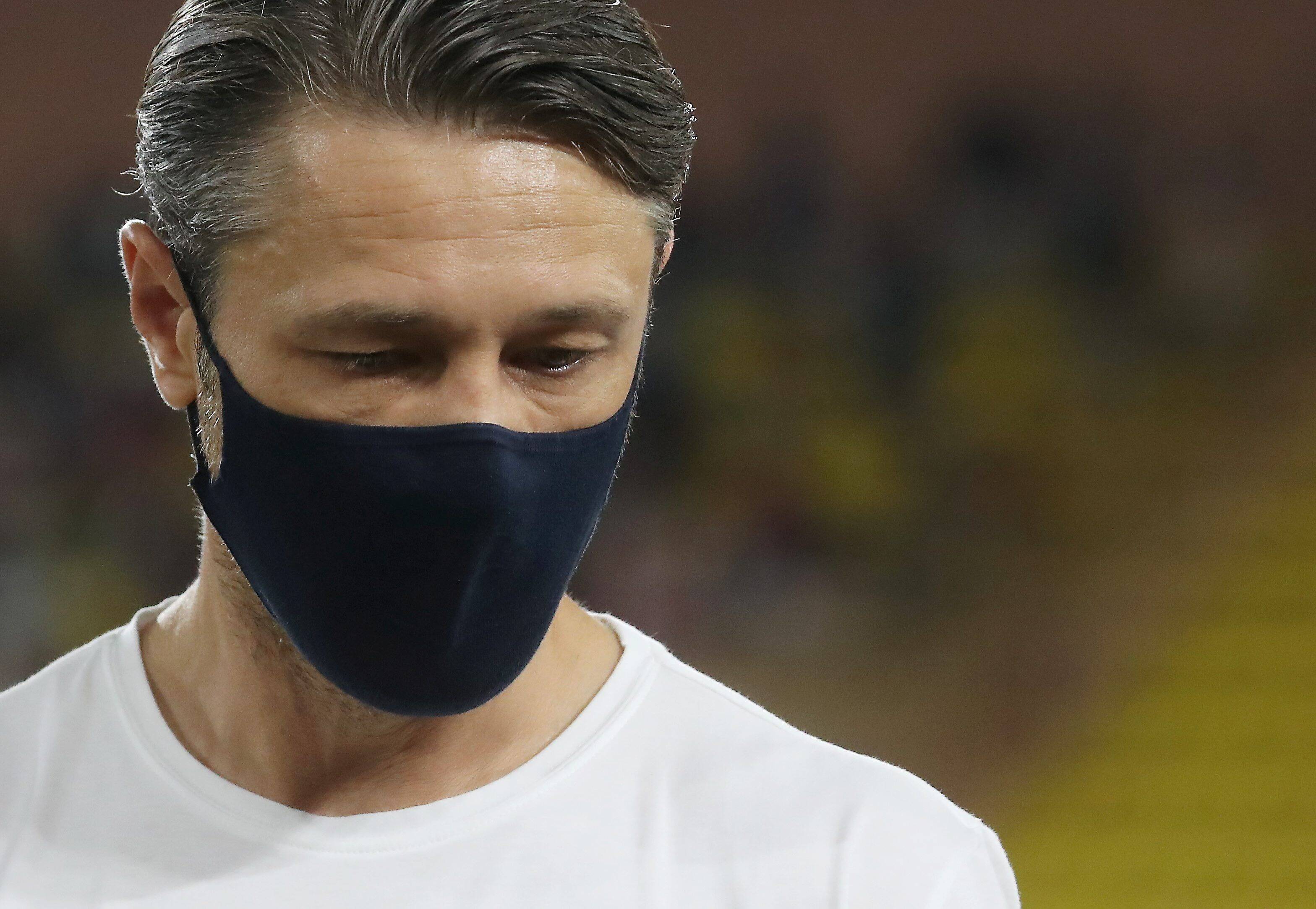 "Changer de gardien n'a pas de sens". Niko Kovac maintient sa confiance à Nübel contre Graz en Ligue Europa