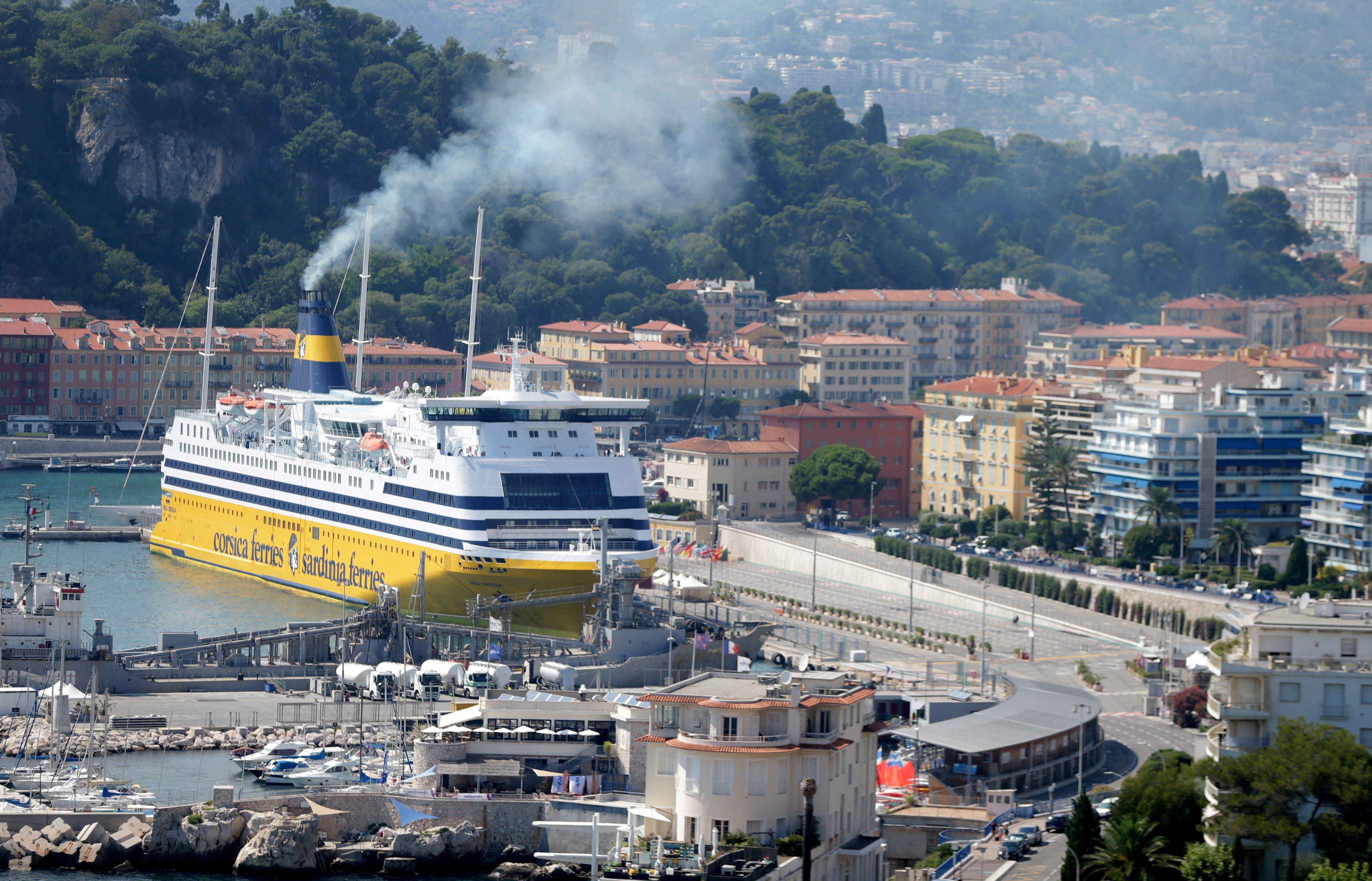 "60¬ par escale et par véhicule", la taxe carbone de la Ville fait polémique dans le port de Nice