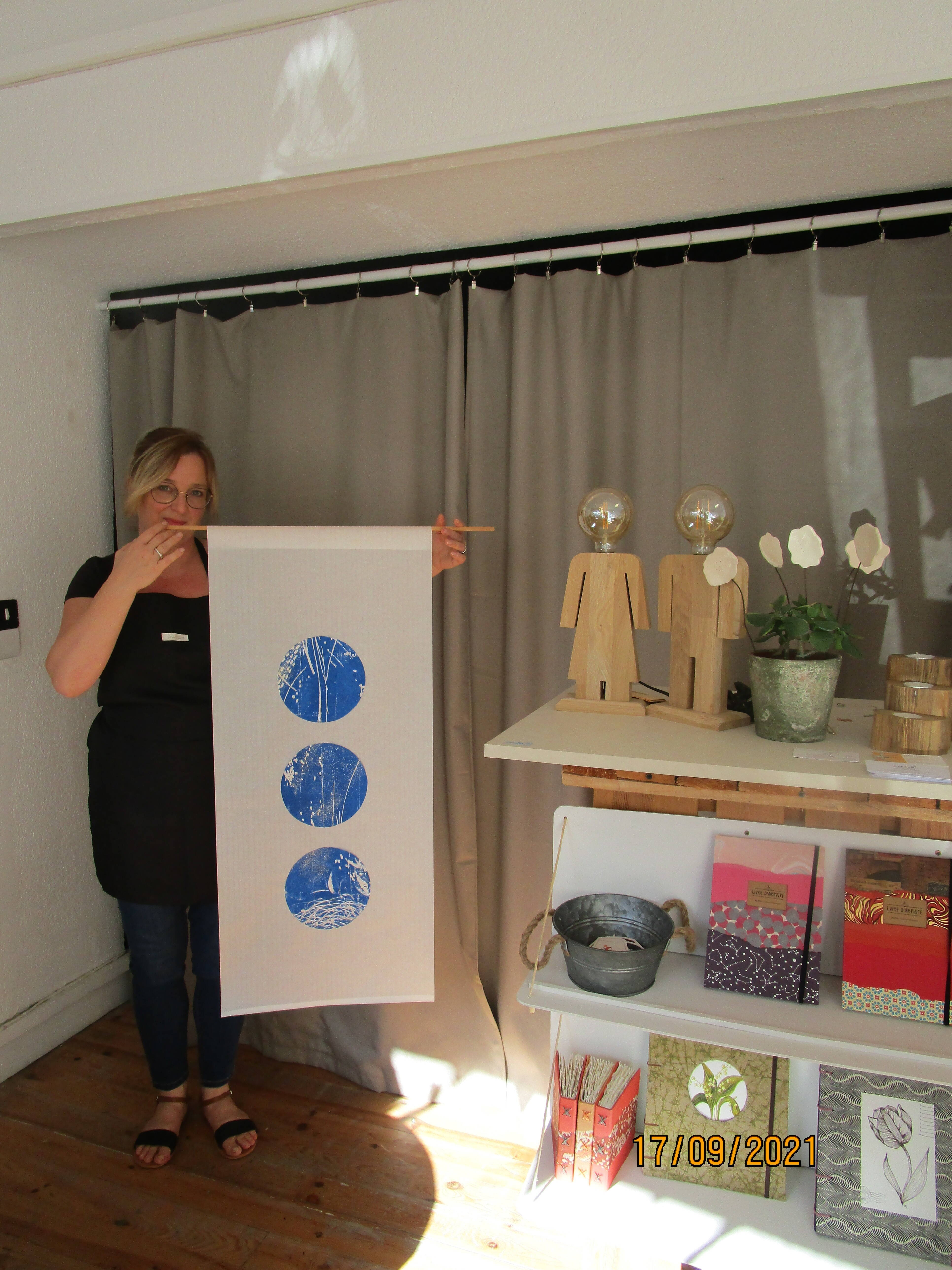 À la suite de la crise sanitaire, elle vend des artistes locaux pour rebondir et ne pas fermer son atelier à Levens