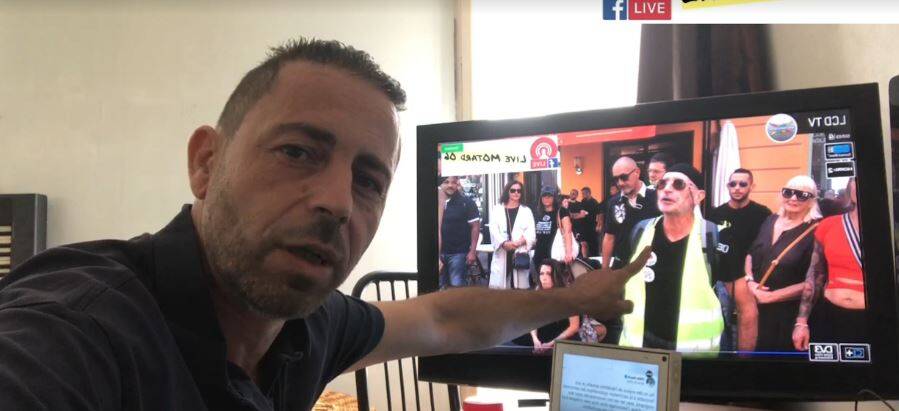 Jean-Marc, le "papi" égérie des anti-pass à Nice, a-t-il passé la nuit en garde à vue pour une insulte?