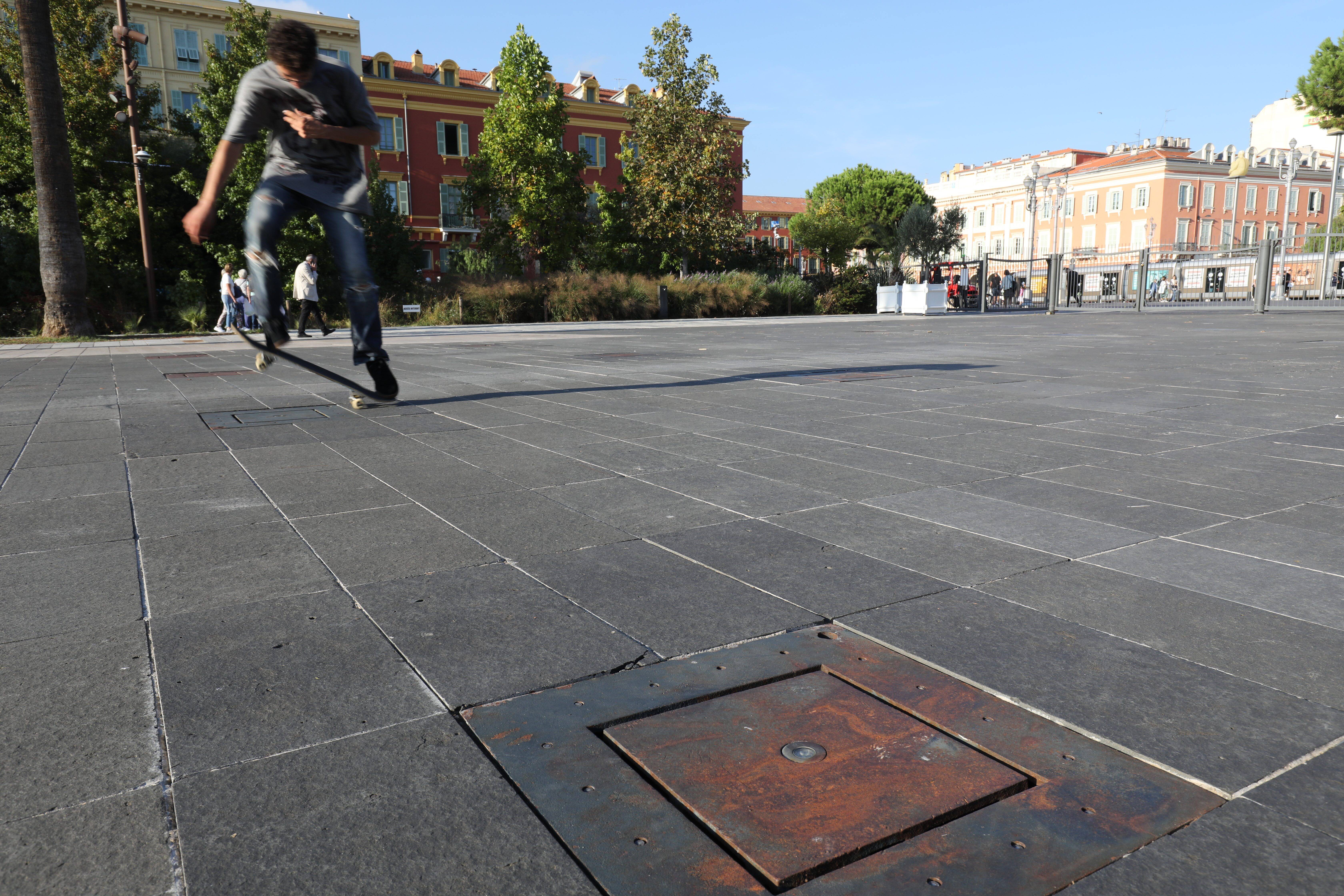 Les 900 brumisateurs du jardin Albert-1er de Nice sont toujours à l'arrêt, on vous explique pourquoi