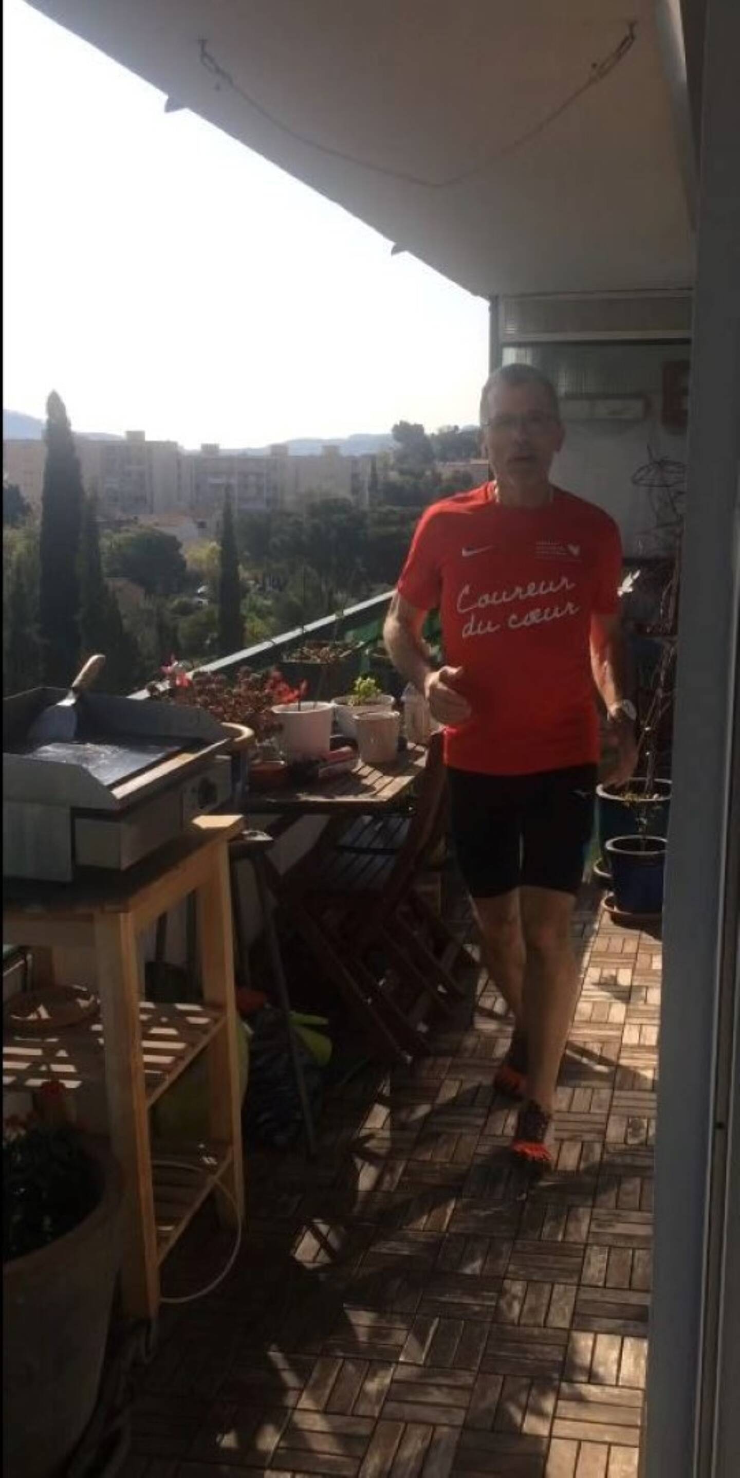 En plein confinement, Christian avait couru 4h30 sur son balcon pour l’association Mécénat chirurgie cardiaque.