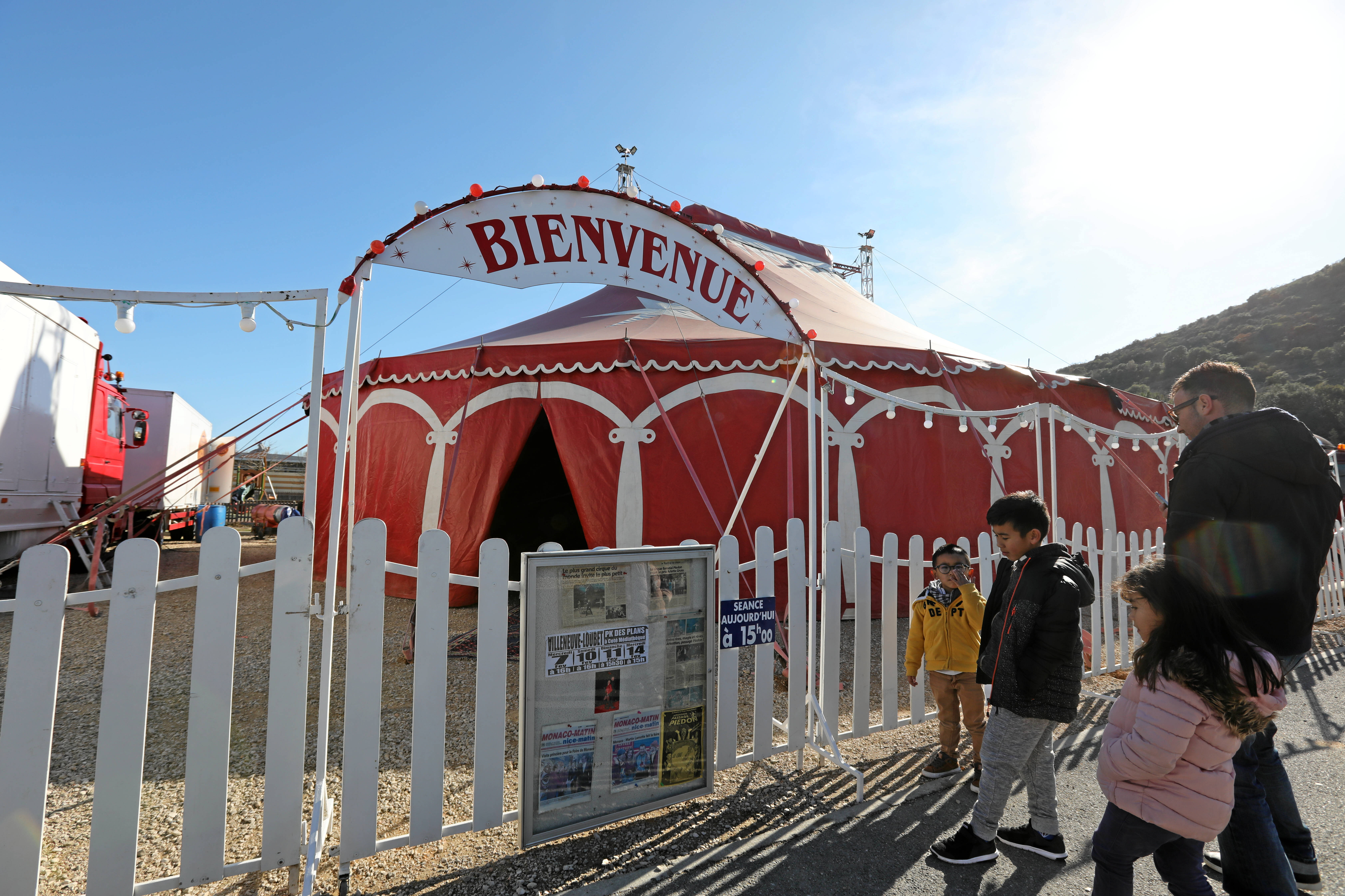 Villeneuve-Loubet ne voulait plus de cirques avec des animaux sauvages sur sa commune : la justice condamne la municipalité