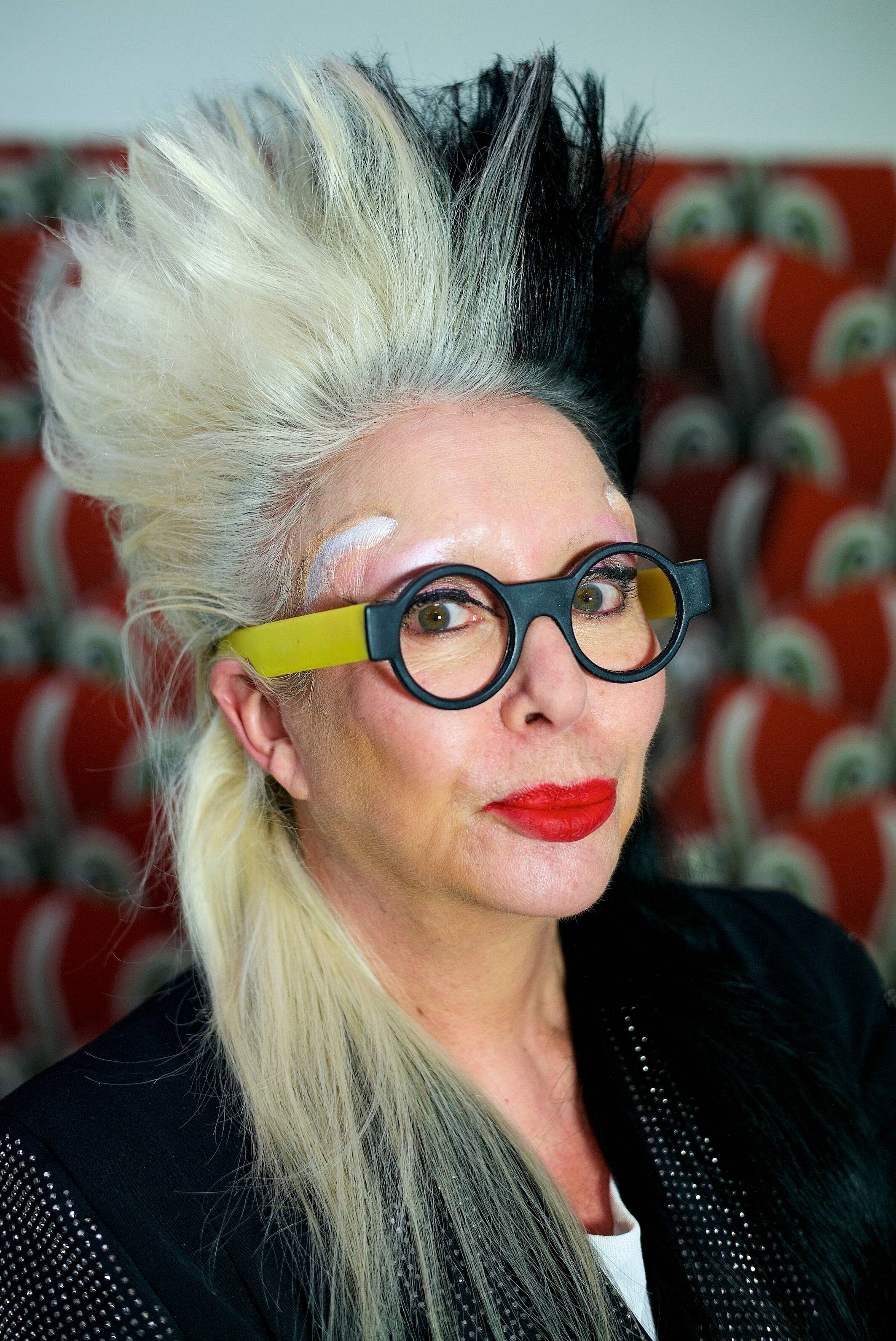 L'artiste ORLAN est à Nice ce week-end: "Être femme, une calamité sociétale"