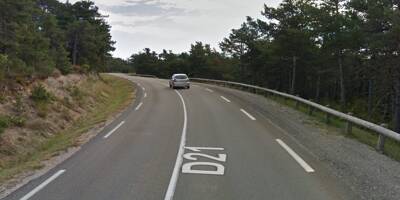 Un poids lourd se renverse sur la RD21 entre Bargème et Comps-sur-Arturby