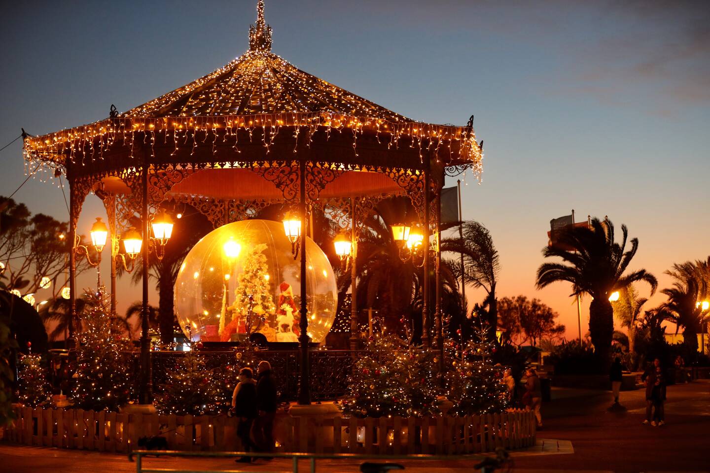 Découvrez en images les illuminations de Noël à Sanary - Var-Matin Découvrez en images les illuminations de Noël à Sanary - Var-Matin