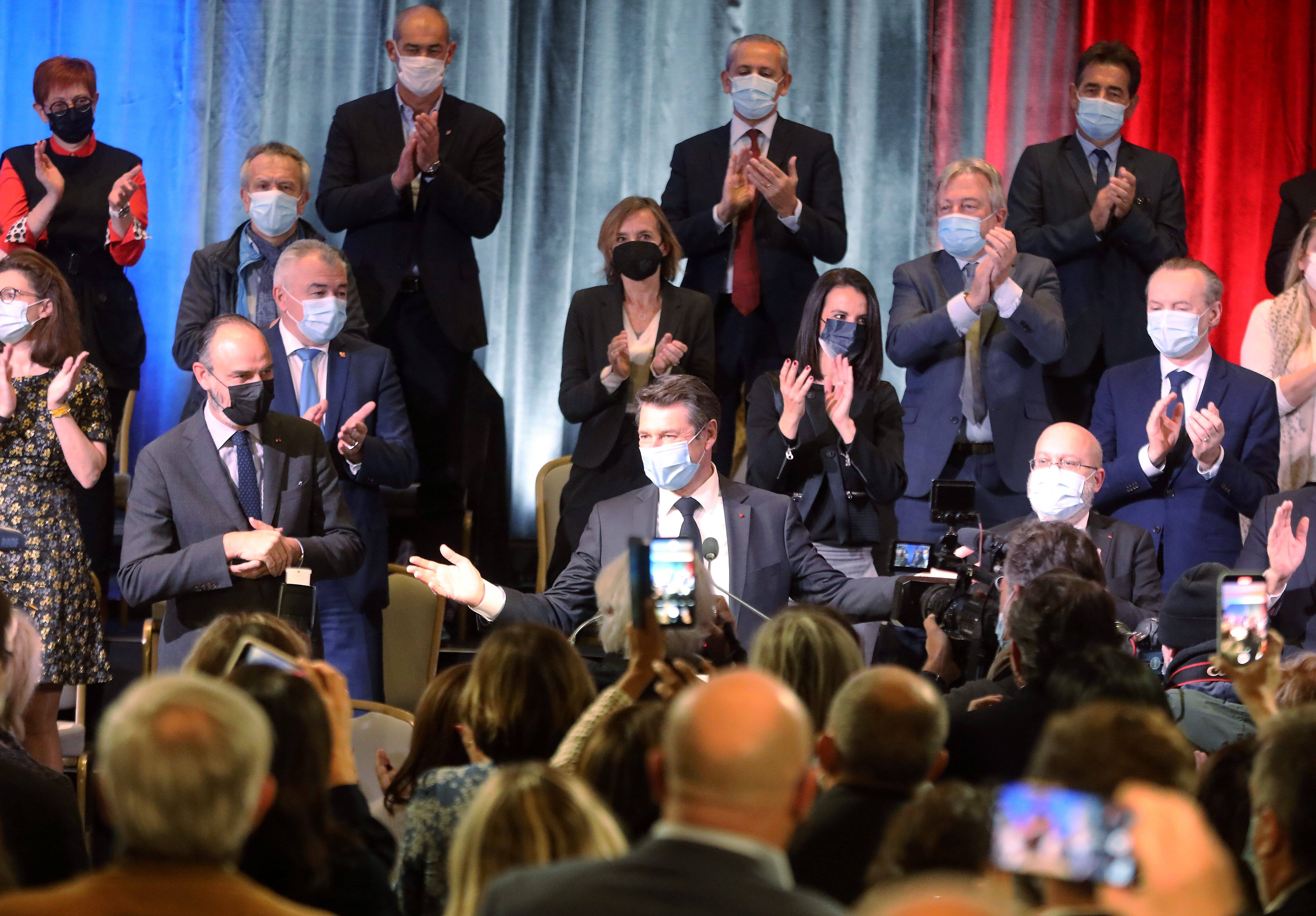 Christian Estrosi rejoint Horizons, des tacles à LR... ce qu'il faut retenir de la réunion publique de l'ancien Premier ministre Edouard Philippe à Nice